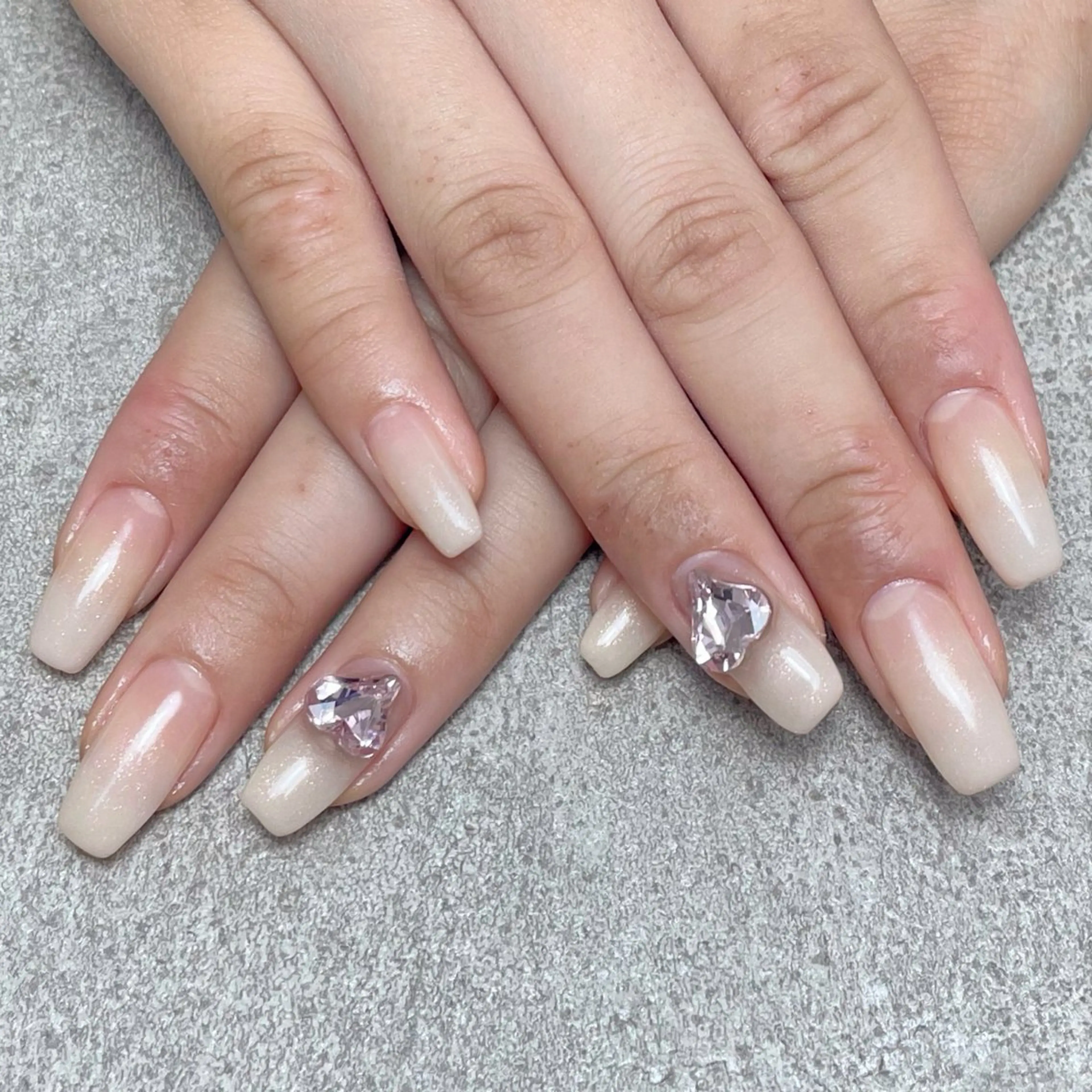 ネイル ハンドネイル nailroom DIASOMNIAのネイルデザイン