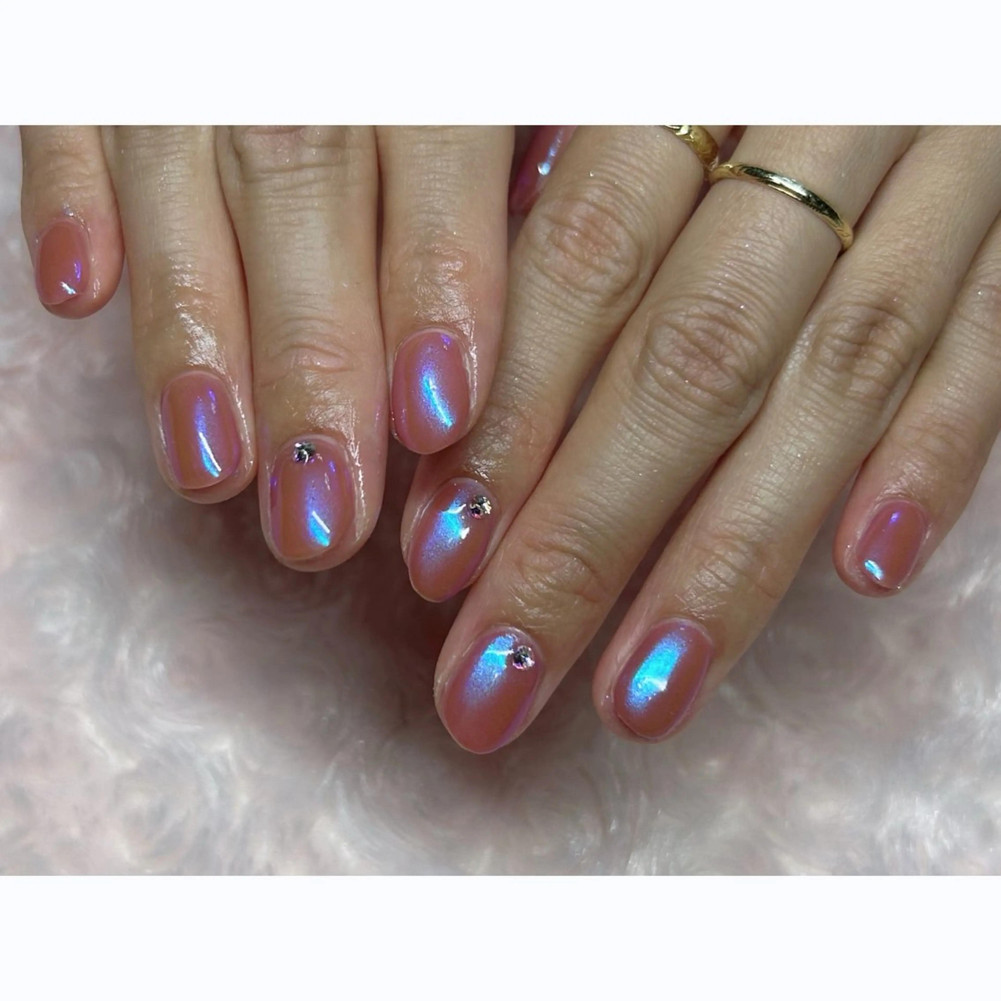 ネイル ストーンネイル ハンドネイル 横浜駅東口 🐬🫧 ｵｰﾀのネイルデザイン