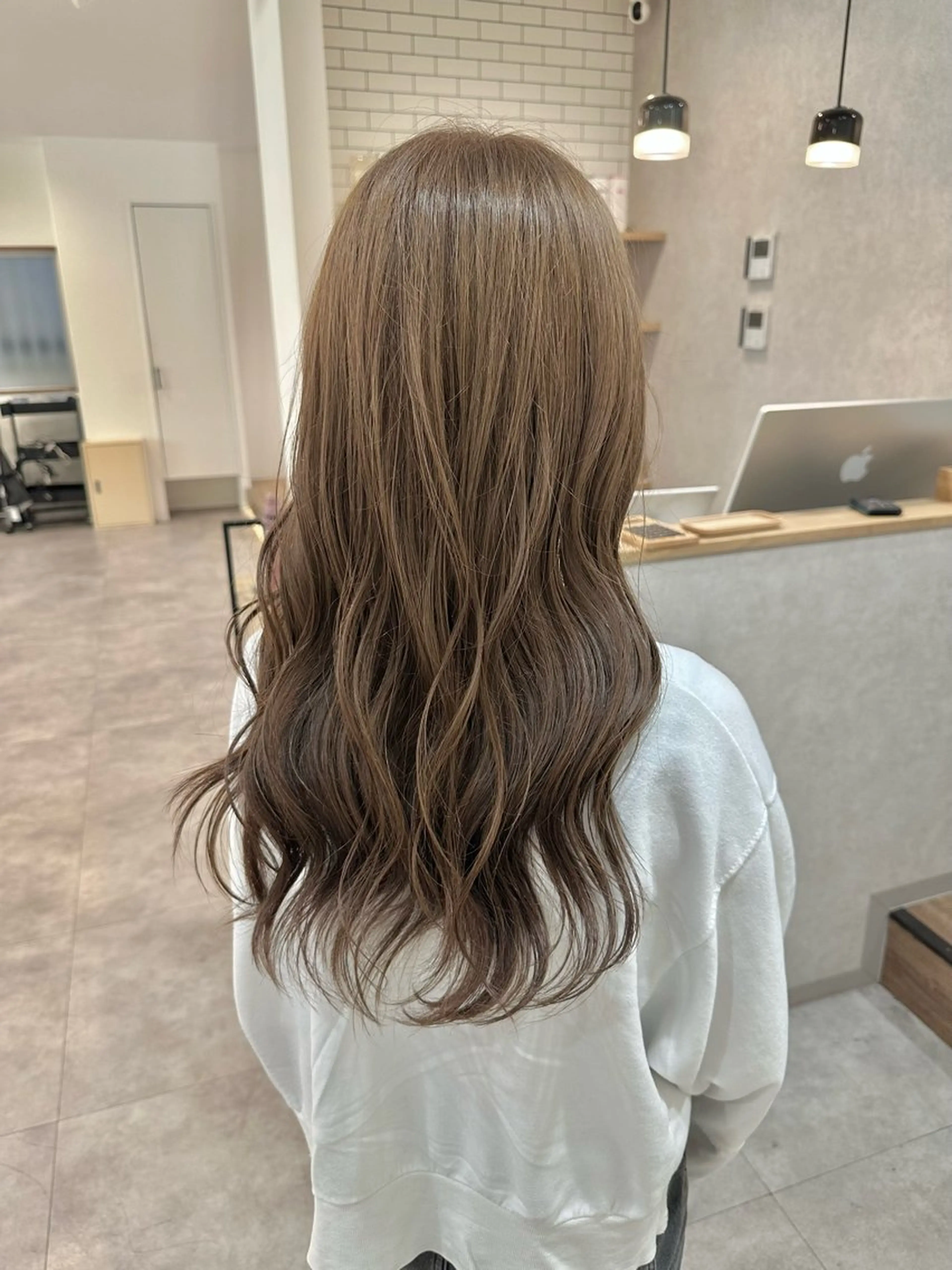 【ダメージレス透明感カラー】カット＋ブリーチなしのダブルカラー🌱の写真