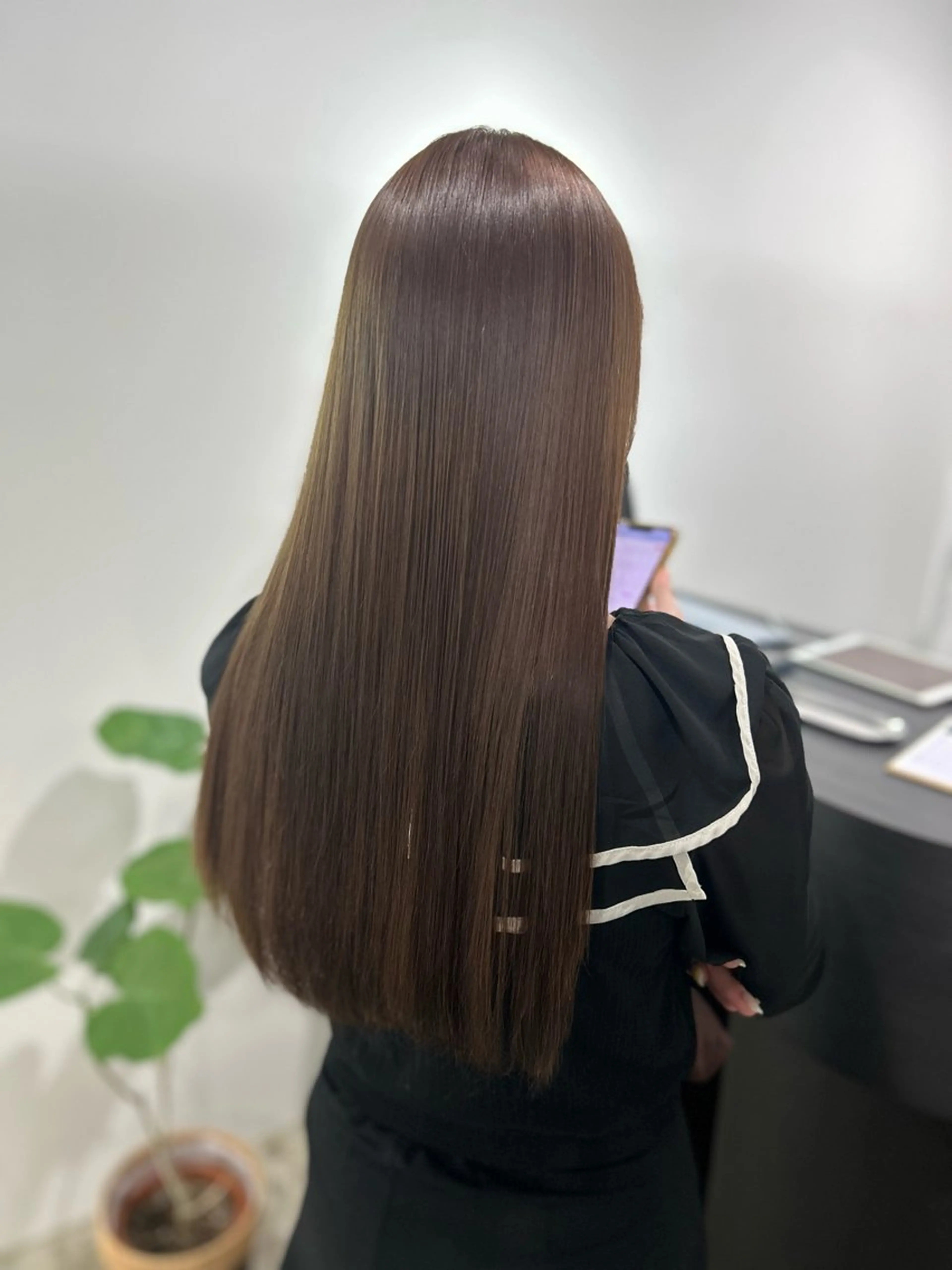 ロング 学生 髪質改善 ロング 縮毛矯正 カット 縮毛矯正 トリートメント Pentas所属・〜貴女の人生に寄り添 う〜オダ　ジュンペイのヘアスタイル