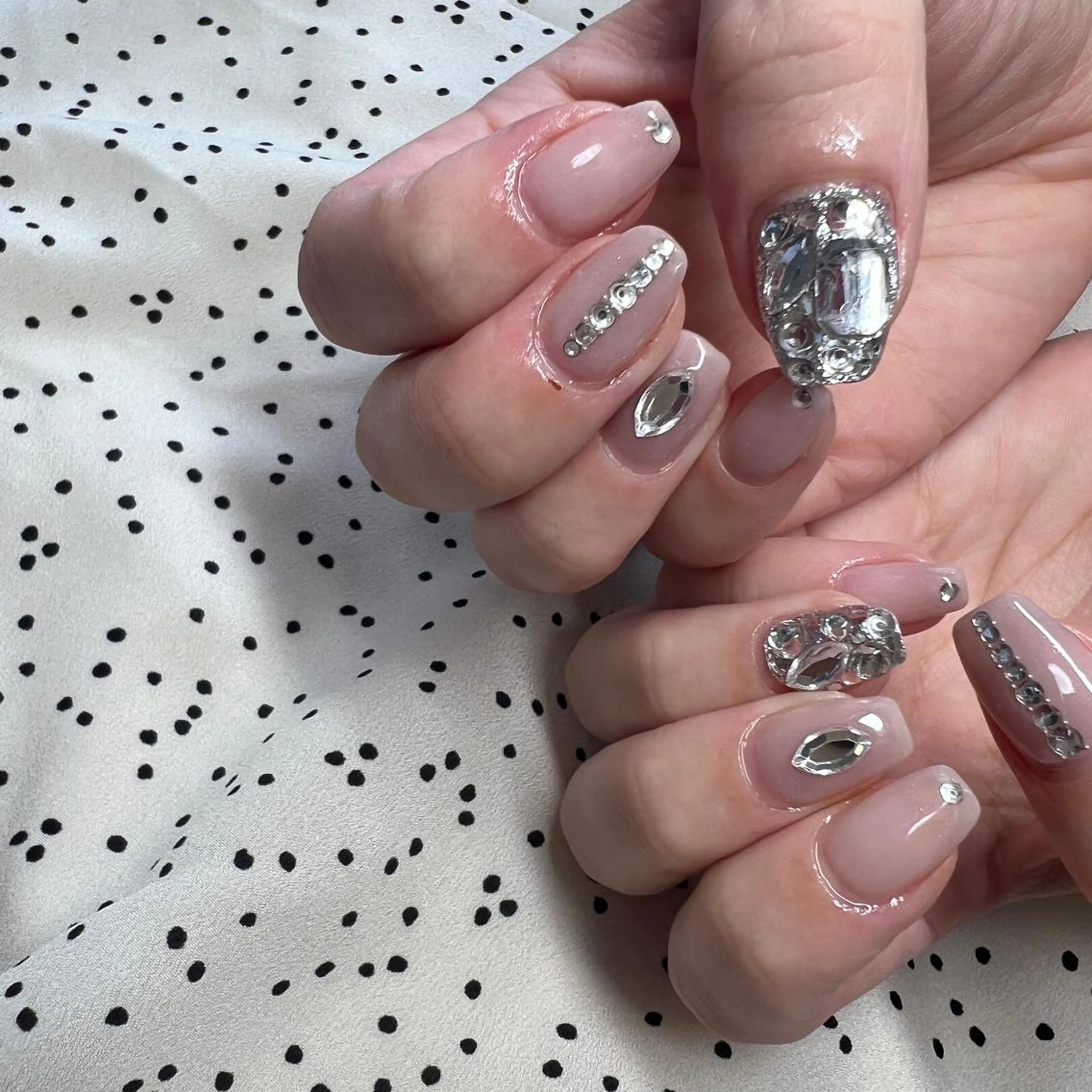 ネイル 黒葛原 めぐみのネイルデザイン