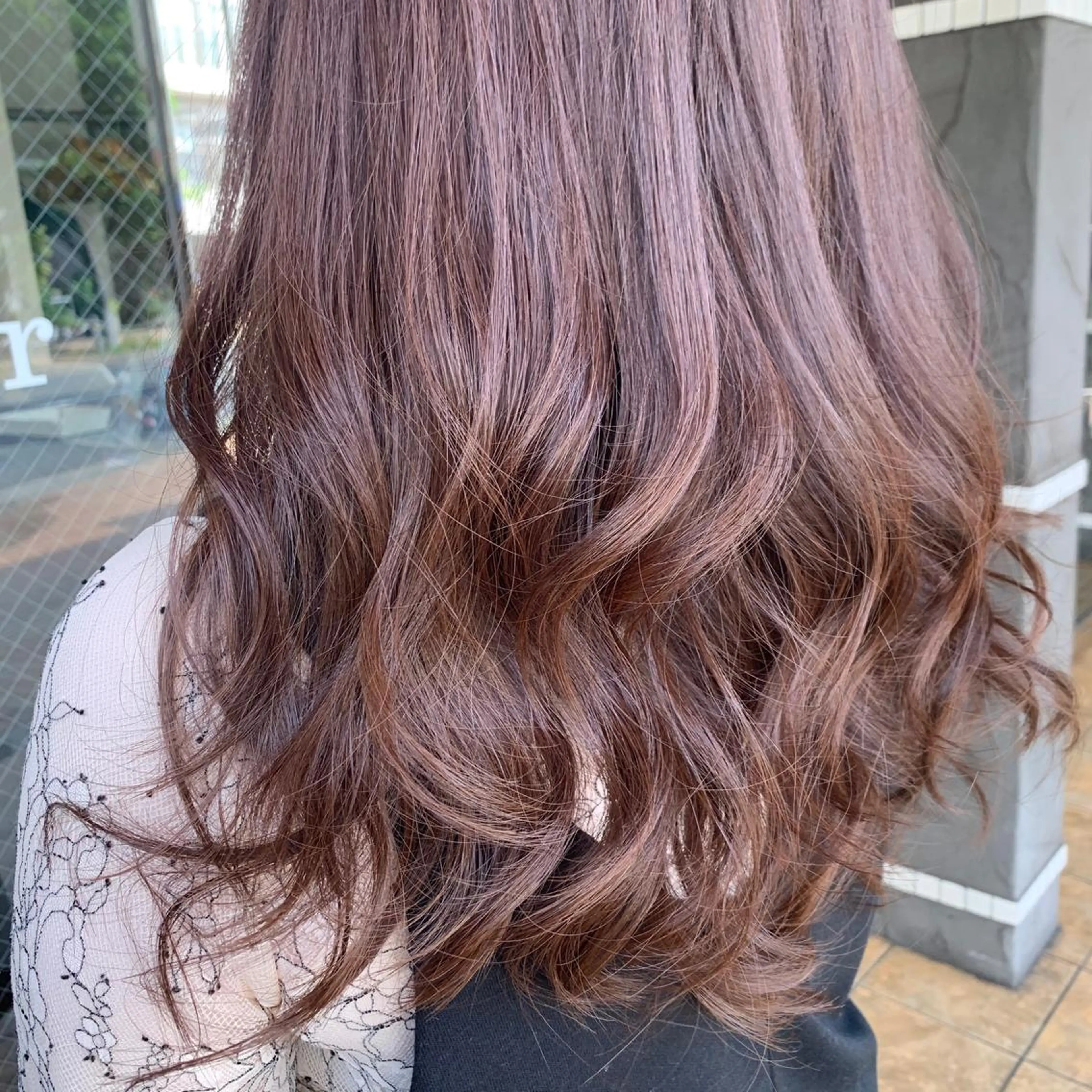 ロング カラー HairDesign Azurのヘアスタイル