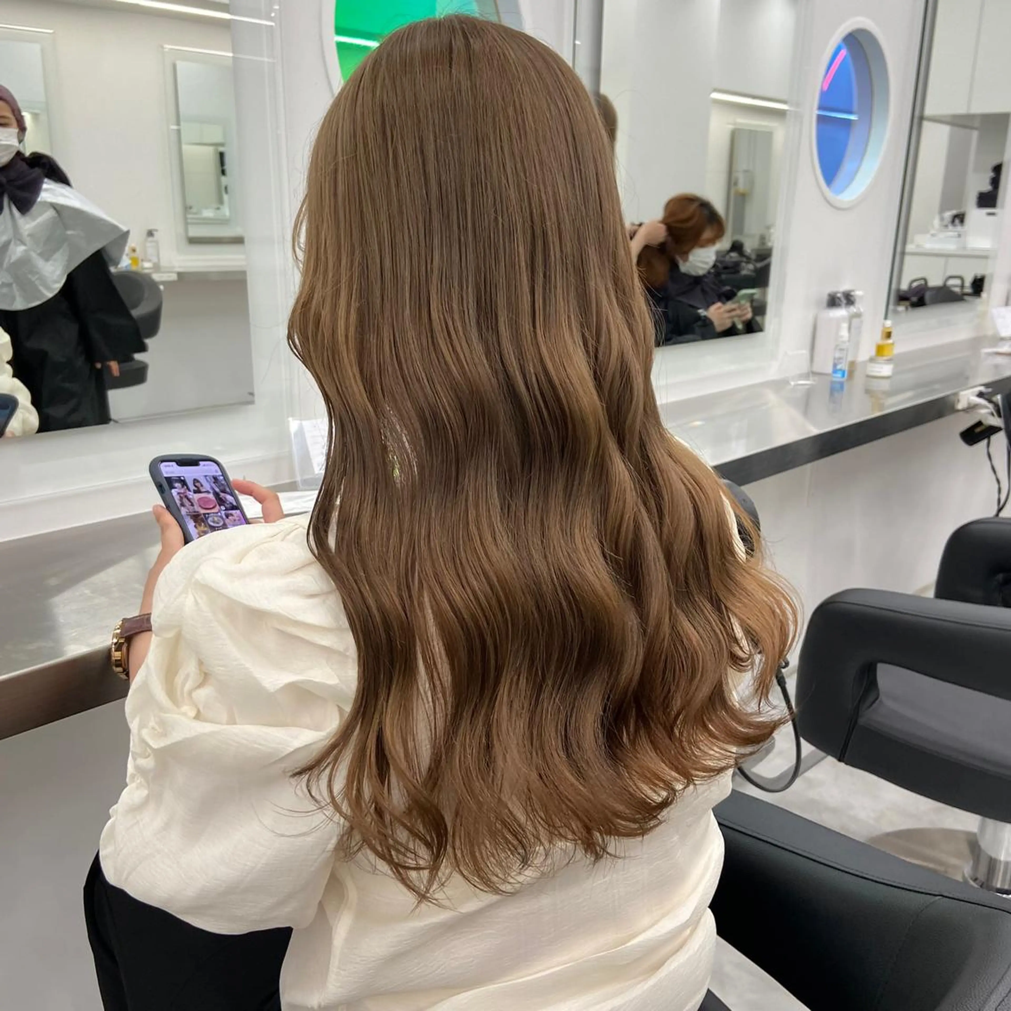 ロング カラー ヘアアレンジ トレンドモテカラー 🩷色落ちまで可愛くのヘアスタイル