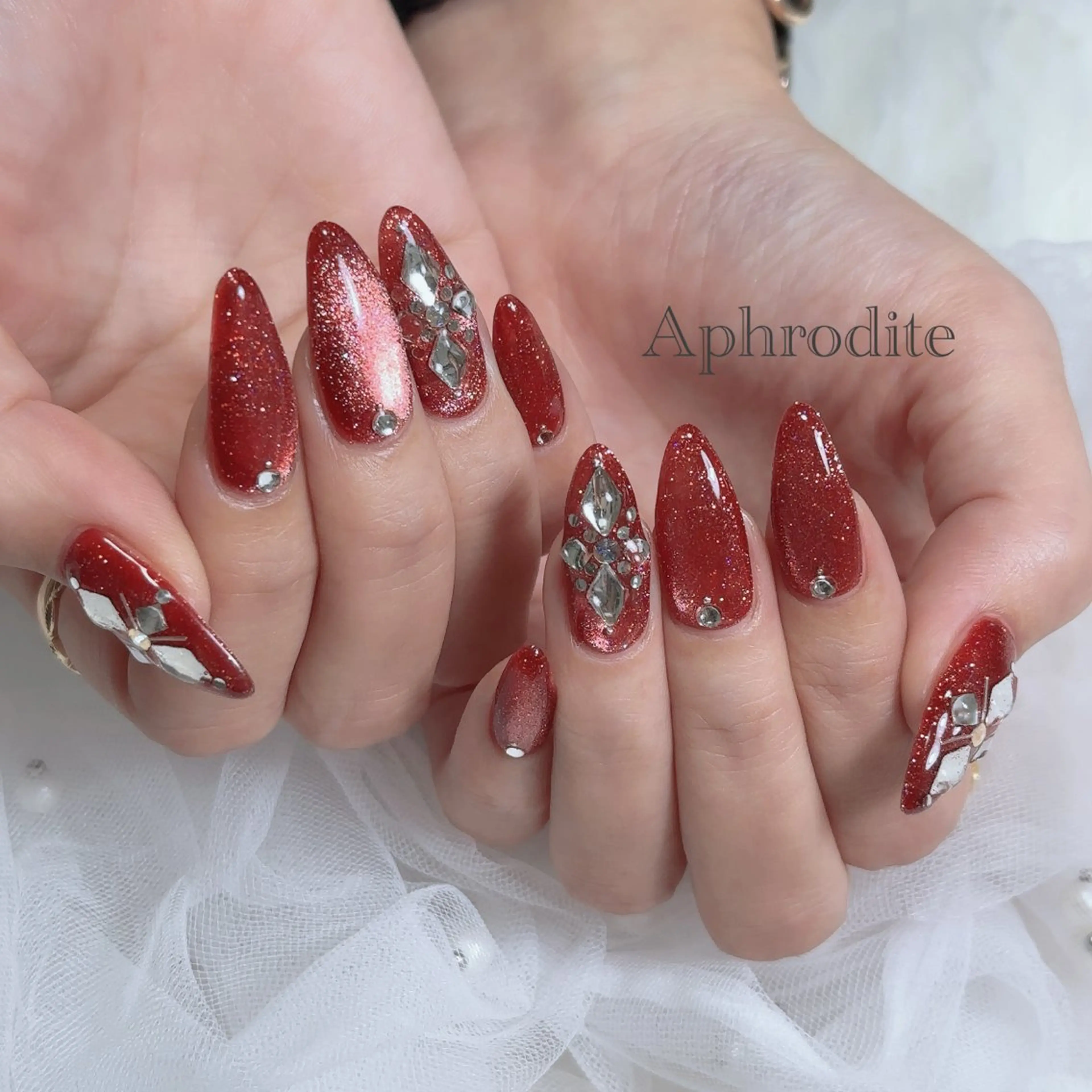 ネイル Aphrodite パラジェル認定サロンのネイルデザイン