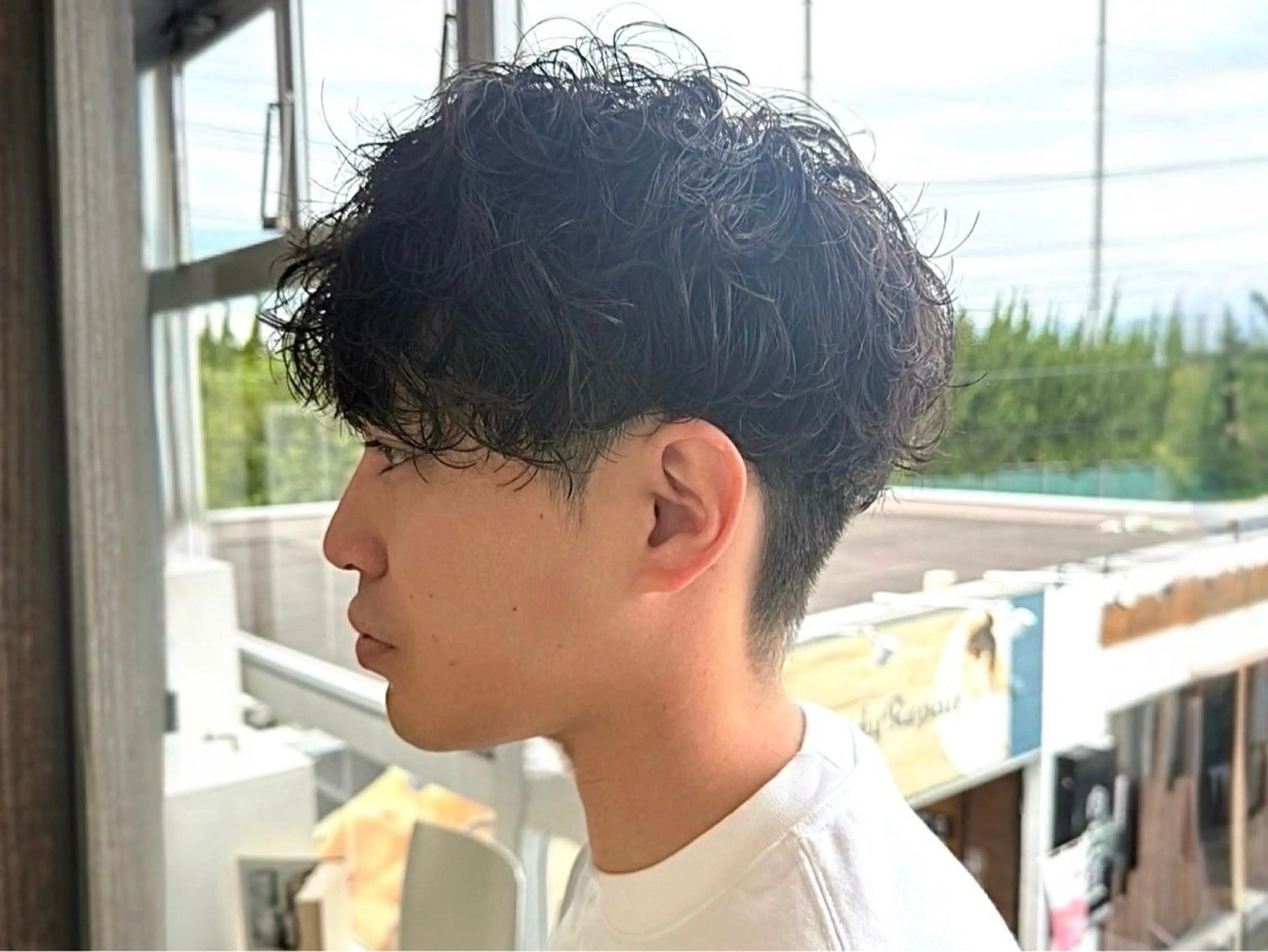 ショート パーマ メンズ メンズパーマ ツイストスパイラルパーマ スパイラルパーマ 森本 光貴のヘアスタイル