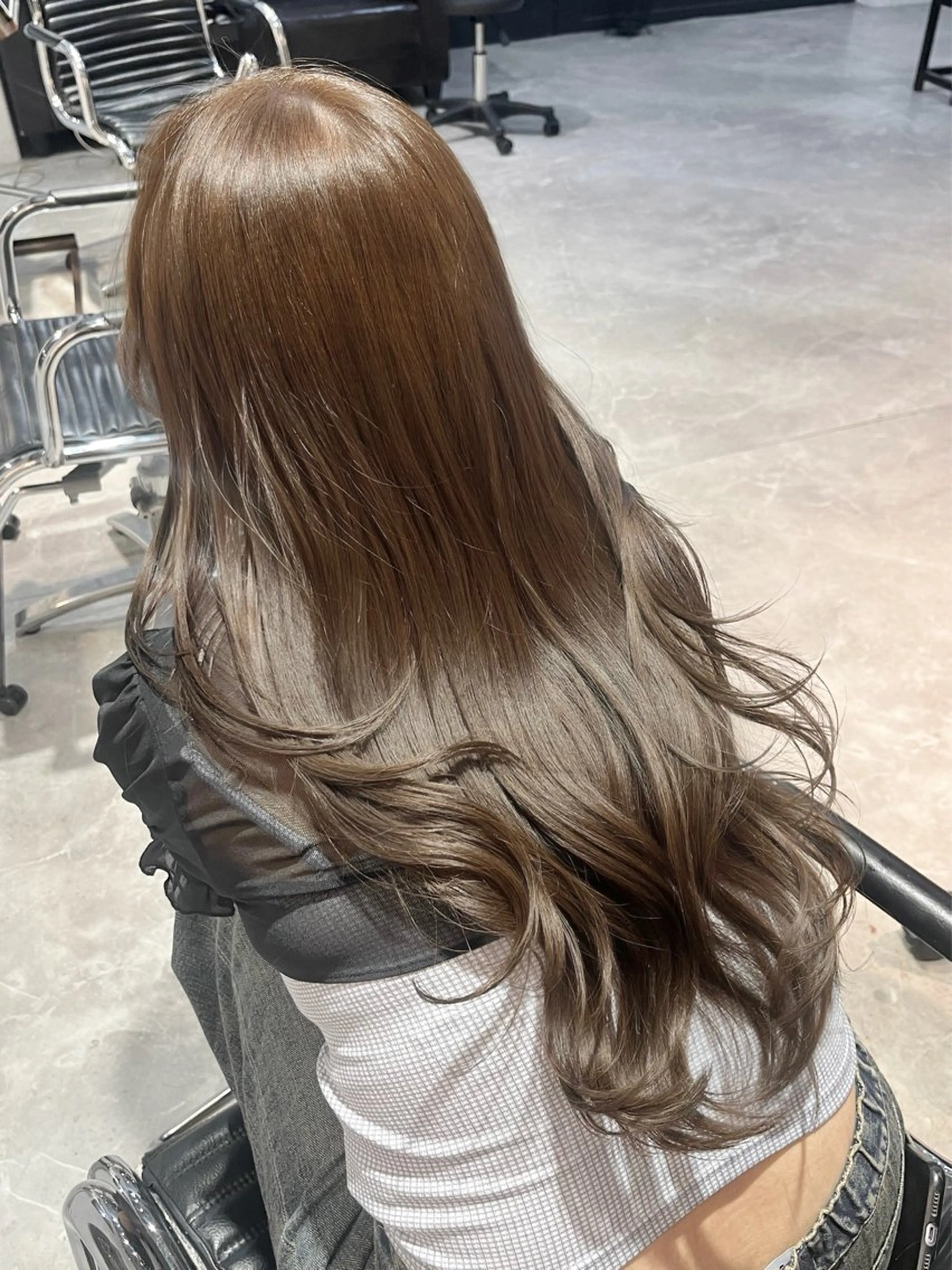 ロング ヘアカラー トリートメント ブリーチなしダブルカ ラー🩶manamiのヘアスタイル