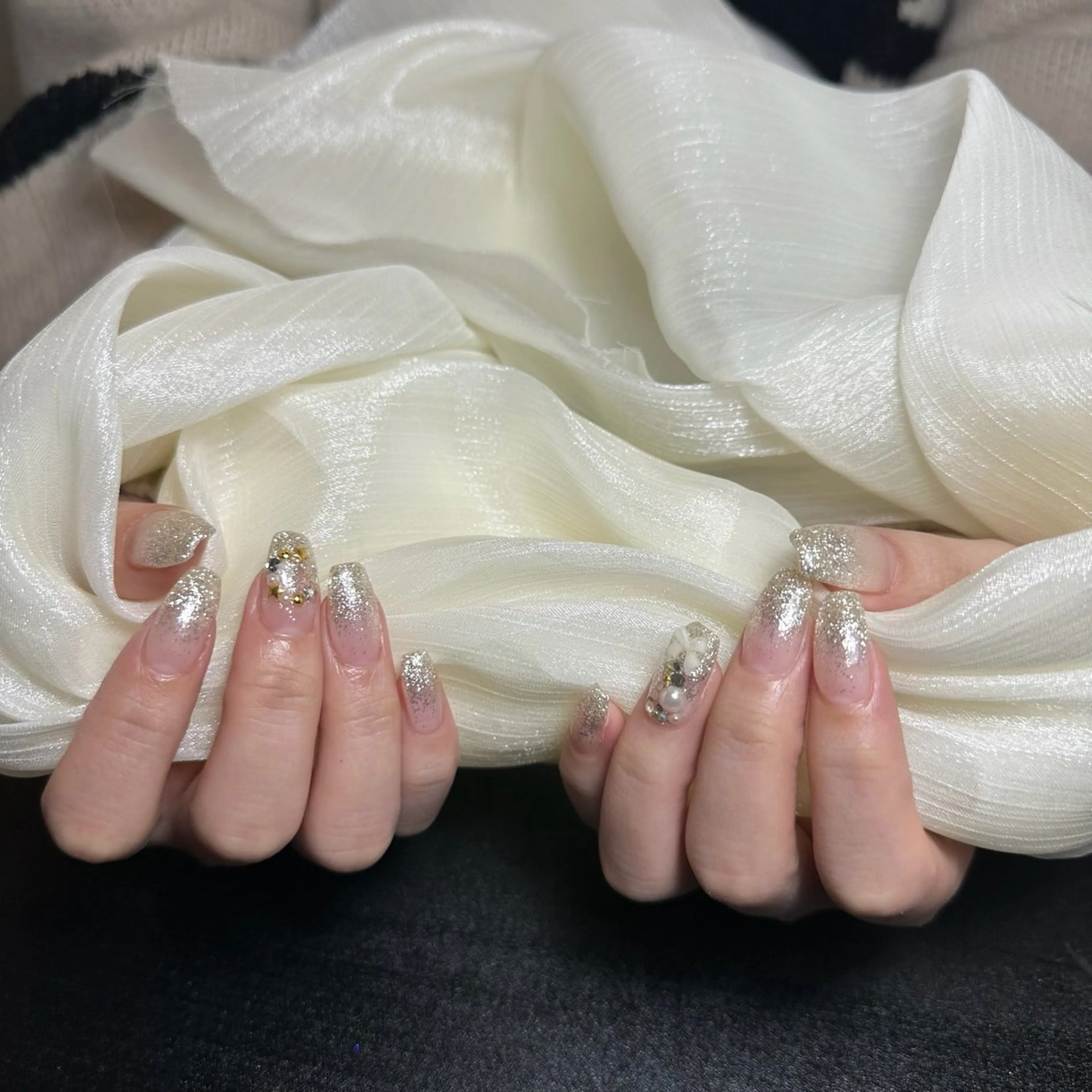 ネイル ATELIERHARLOW所属・nailist MOEのネイルデザイン