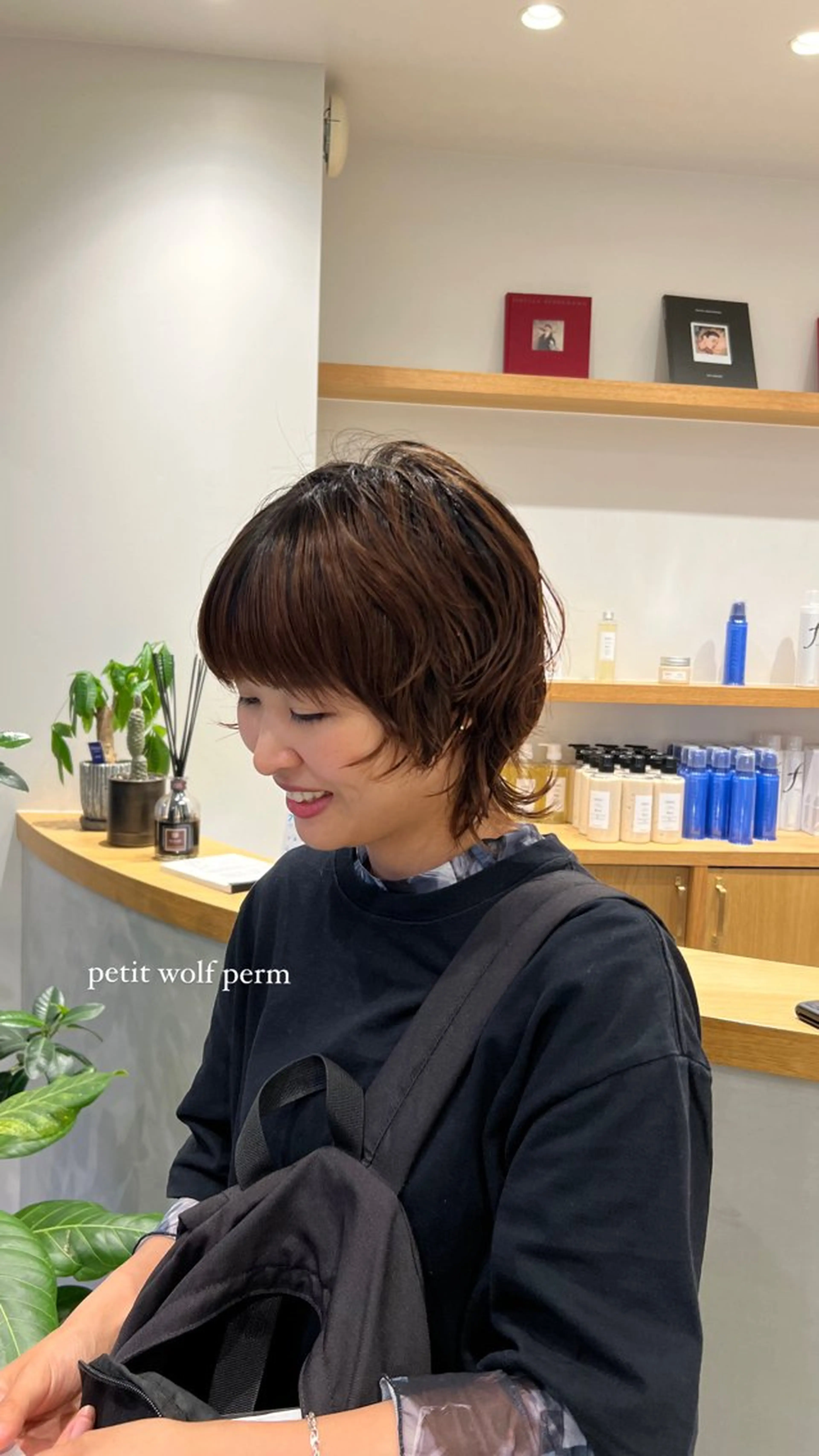 ショート 外ハネヘア ウルフカット カット パーマ トリートメント パーマ/名古屋パーマ / コデラ ナナホのヘアスタイル