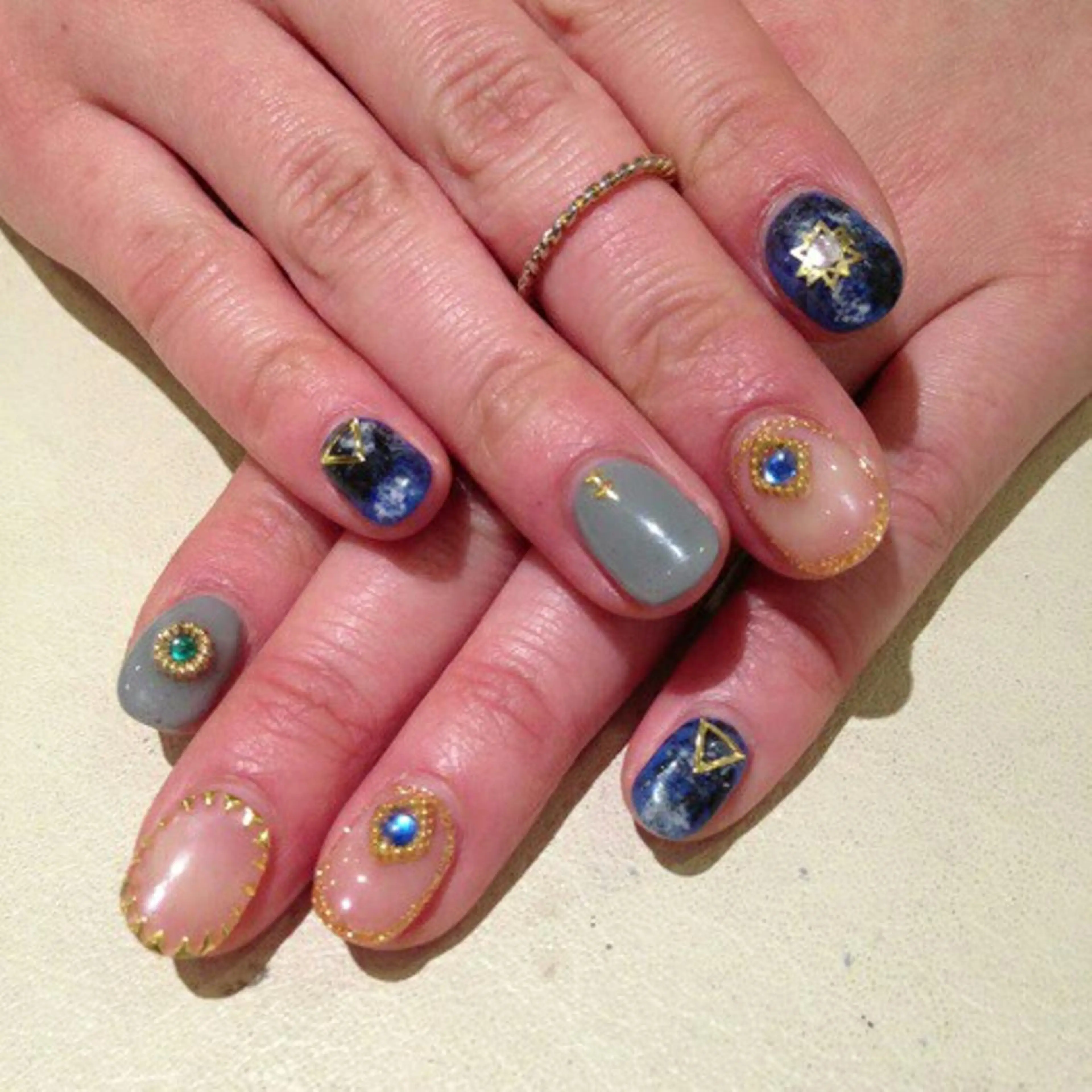 ネイル 河野ちえ (雑誌掲載サロン)のネイルデザイン