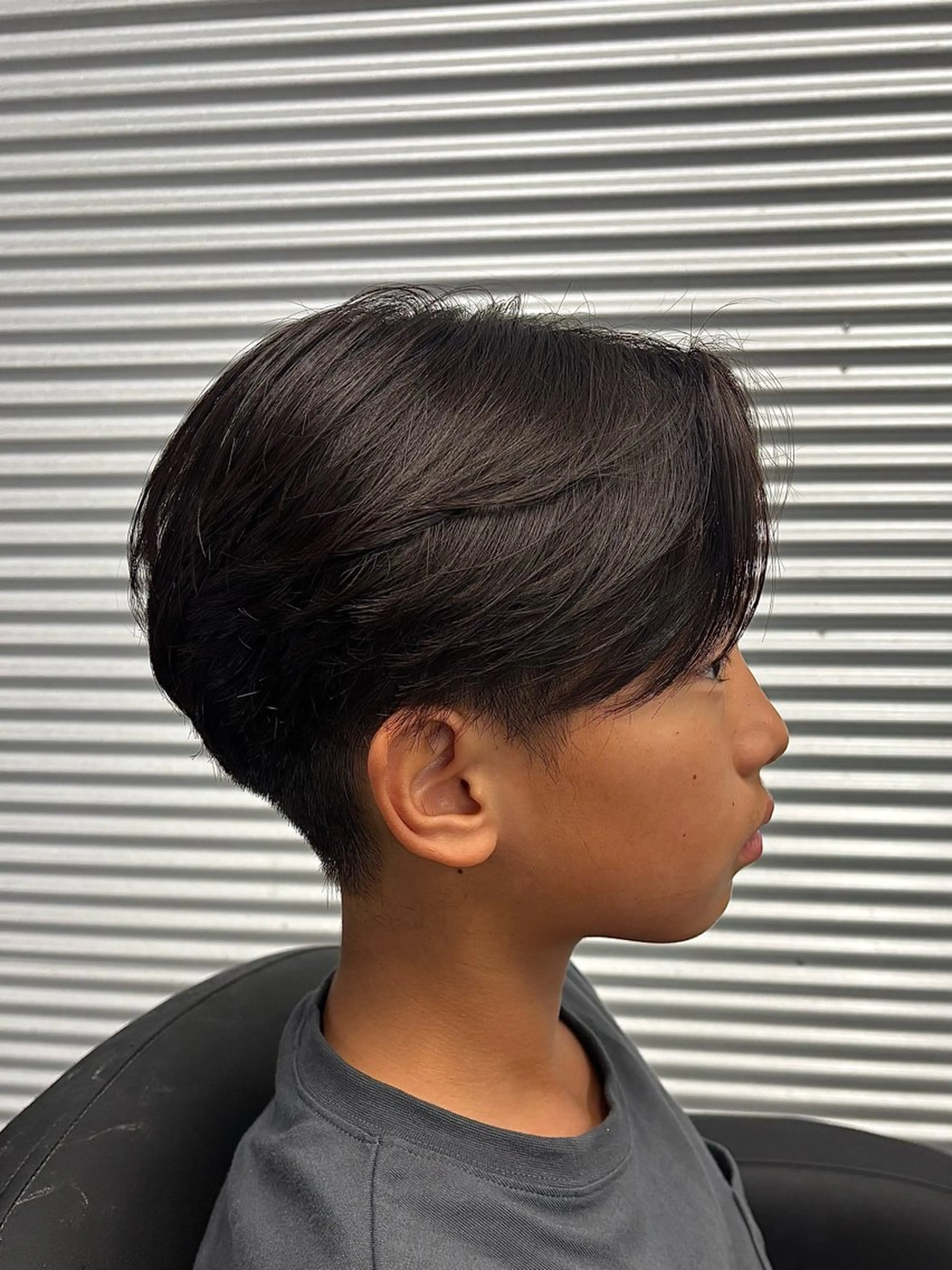 パーマ メンズ メンズパーマ ニュアンスパーマ カット パーマ 波巻き/ツイスパ/ 短髪/鈴木俊也のヘアスタイル