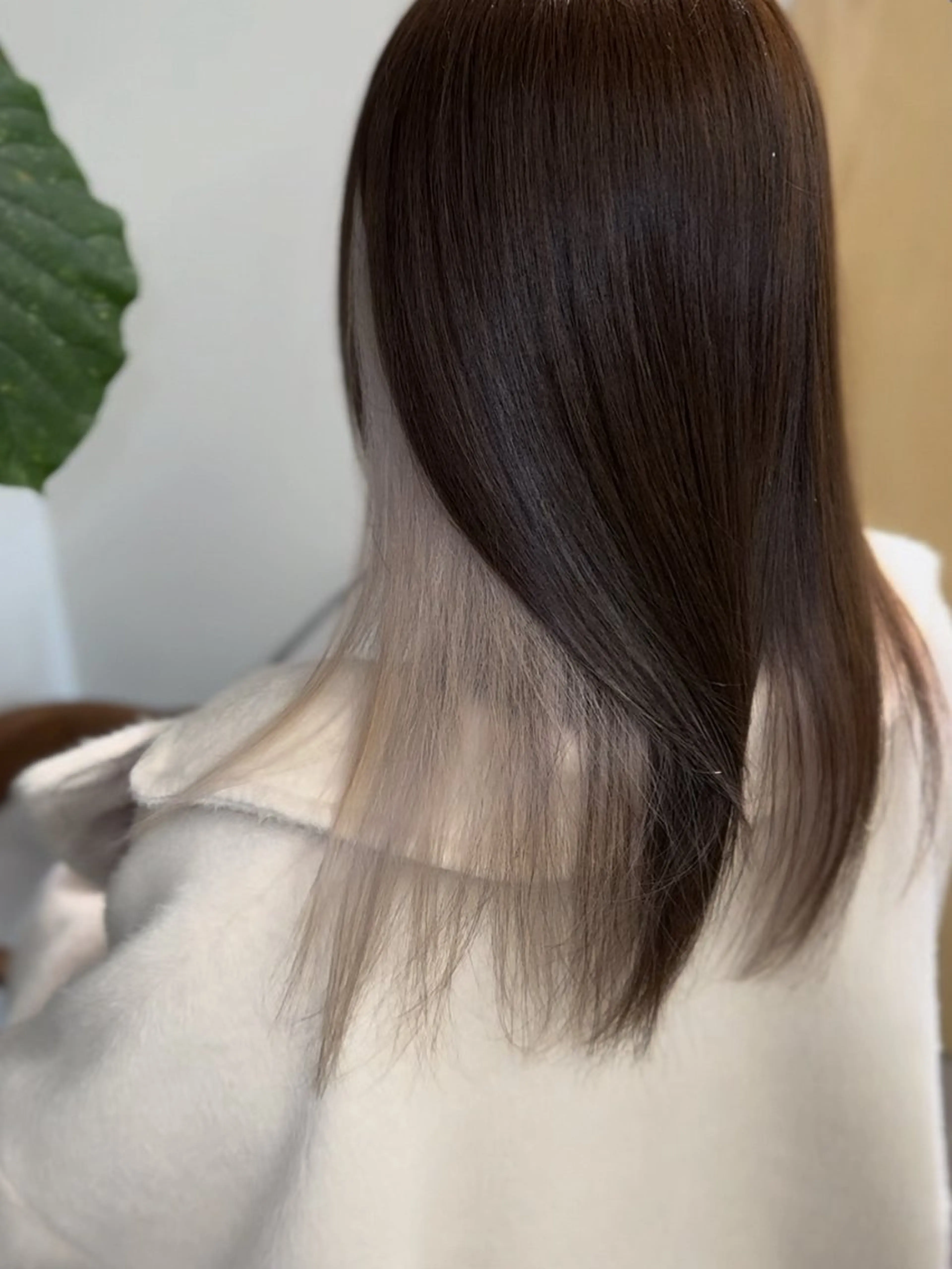 ミディアム カラー ブリーチ矯正💐 ミルクティー💐ナオのヘアスタイル