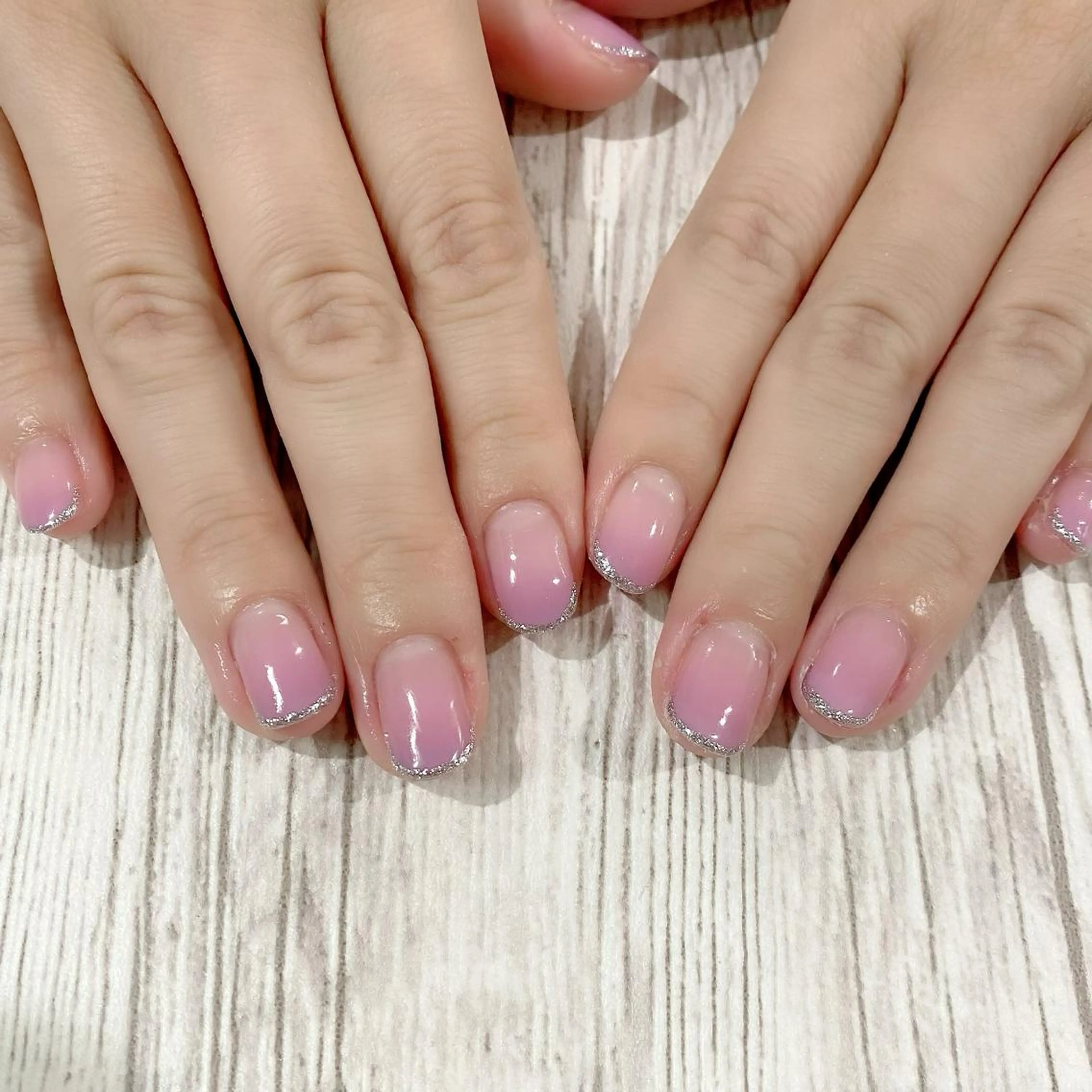 ミディアム カラー パーマ ヘアアレンジ メンズ キッズ ネイル マツエク・マツパ アイブロウ グラデーションカラー ピンクカラー ピンクパープル パープルカラー シルバー ハンドネイル Salon Kのネイルデザイン