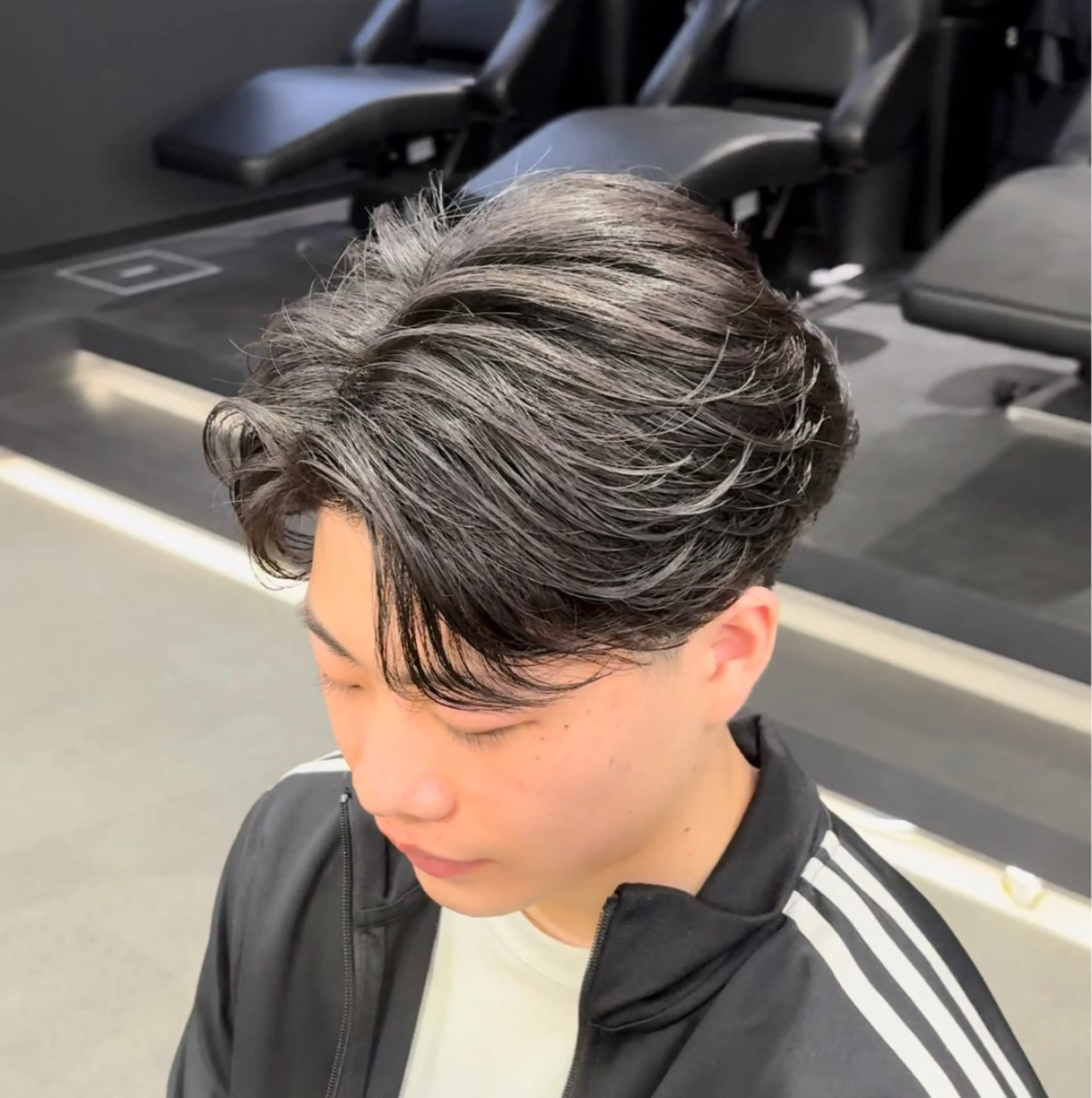 パーマ メンズ カット ヘアカラー フェザーオーダー Ｎｏ．1美容師のヘアスタイル