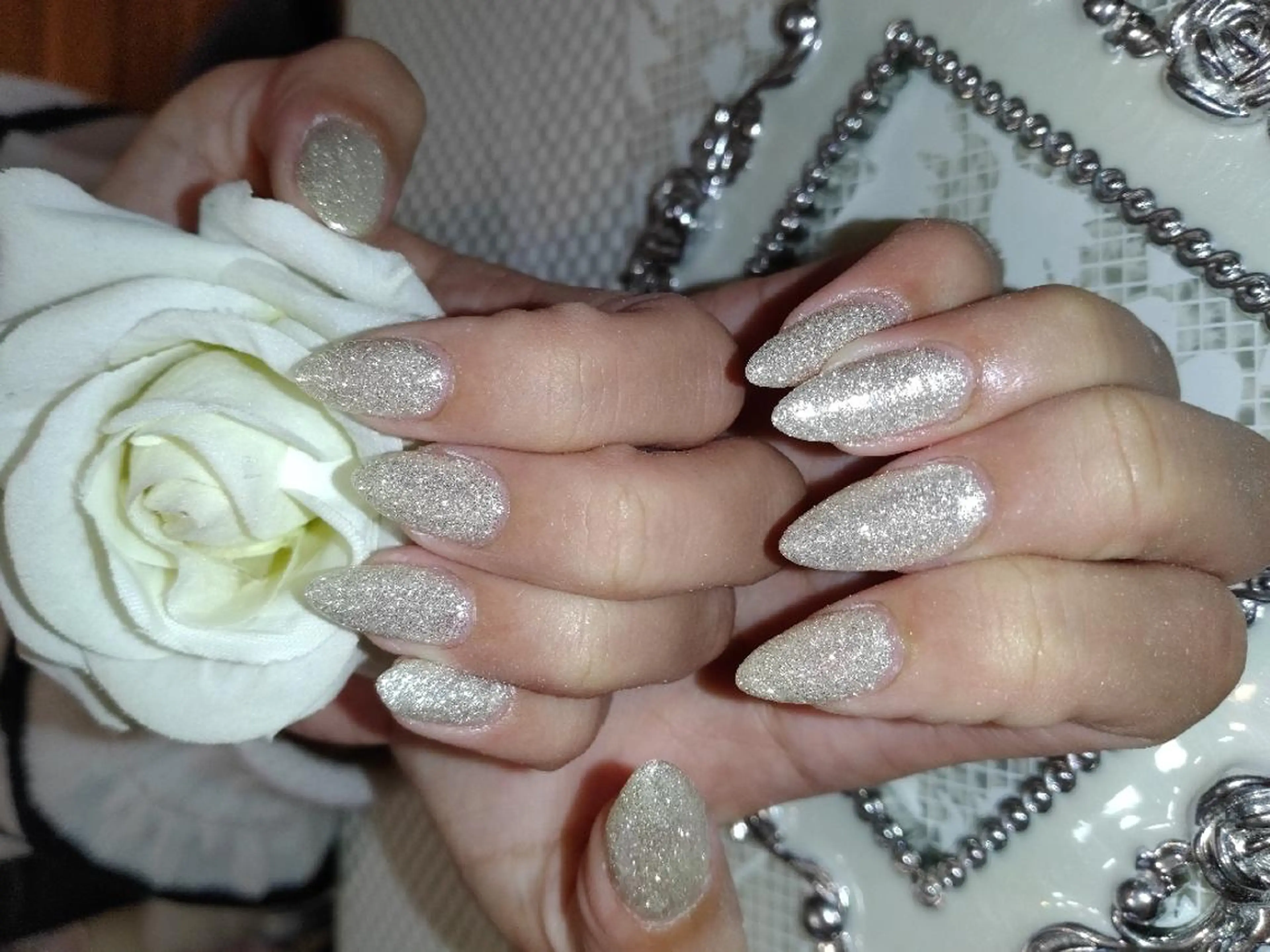 ネイル ワンカラーネイル エステとネイル ローズコンフォートのネイルデザイン