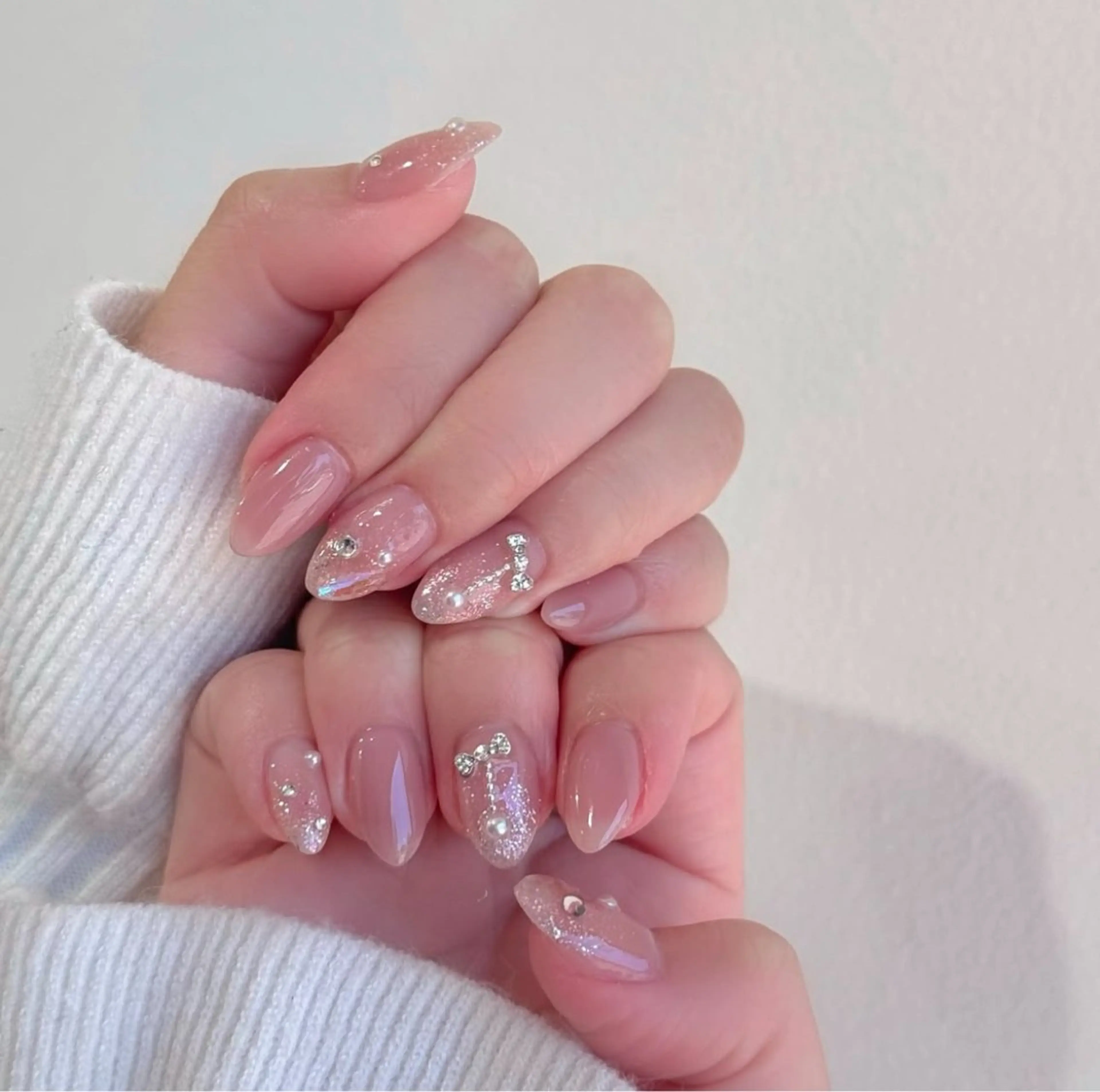 ネイル フレンチネイル キラキラネイル マグネットネイル ミラーネイル ニュアンスネイル ハンドネイル Tira Nailのネイルデザイン