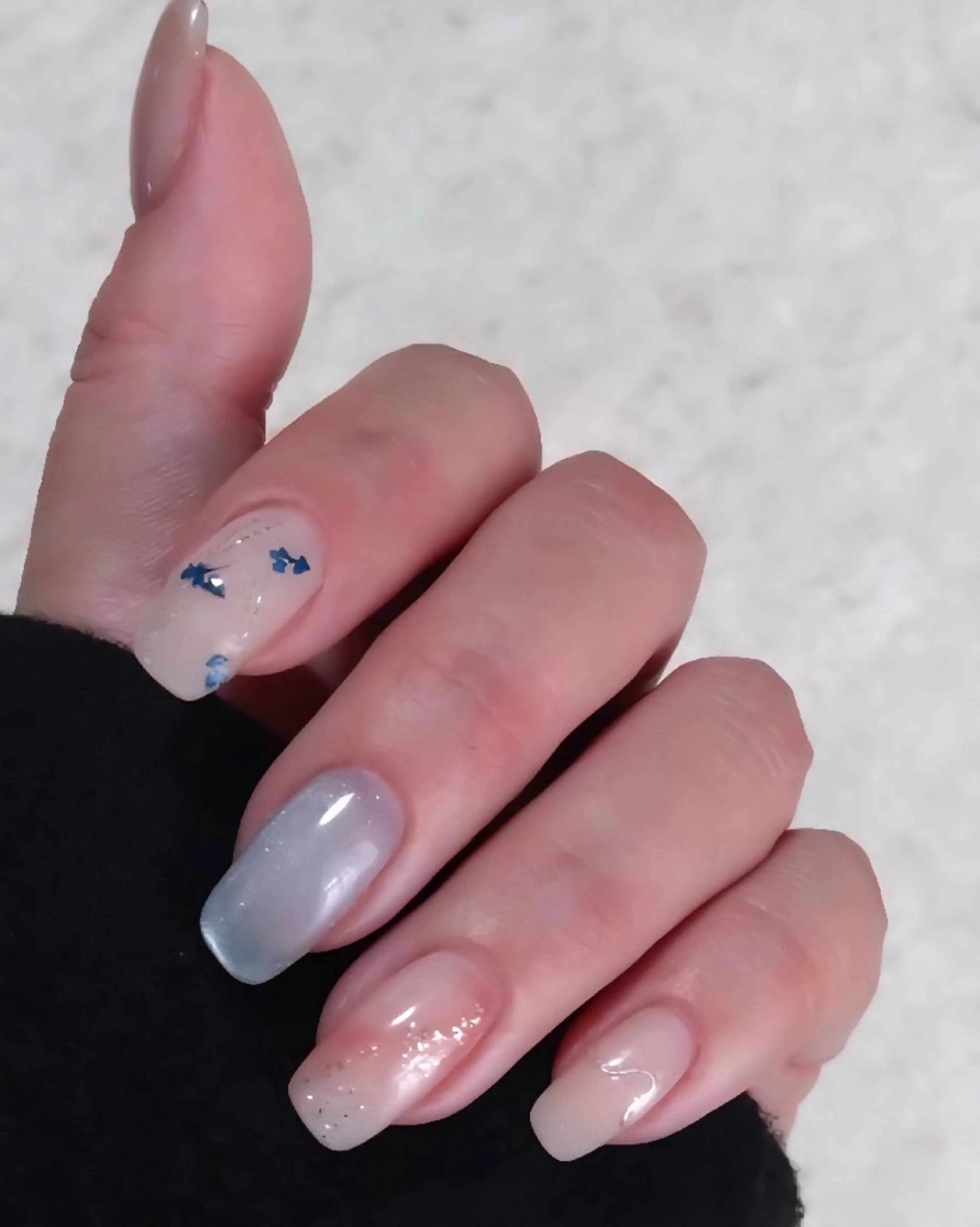 ネイル マグネットネイル ミラーネイル ハンドネイル フットネイル Bijou. 【junjun.】のネイルデザイン