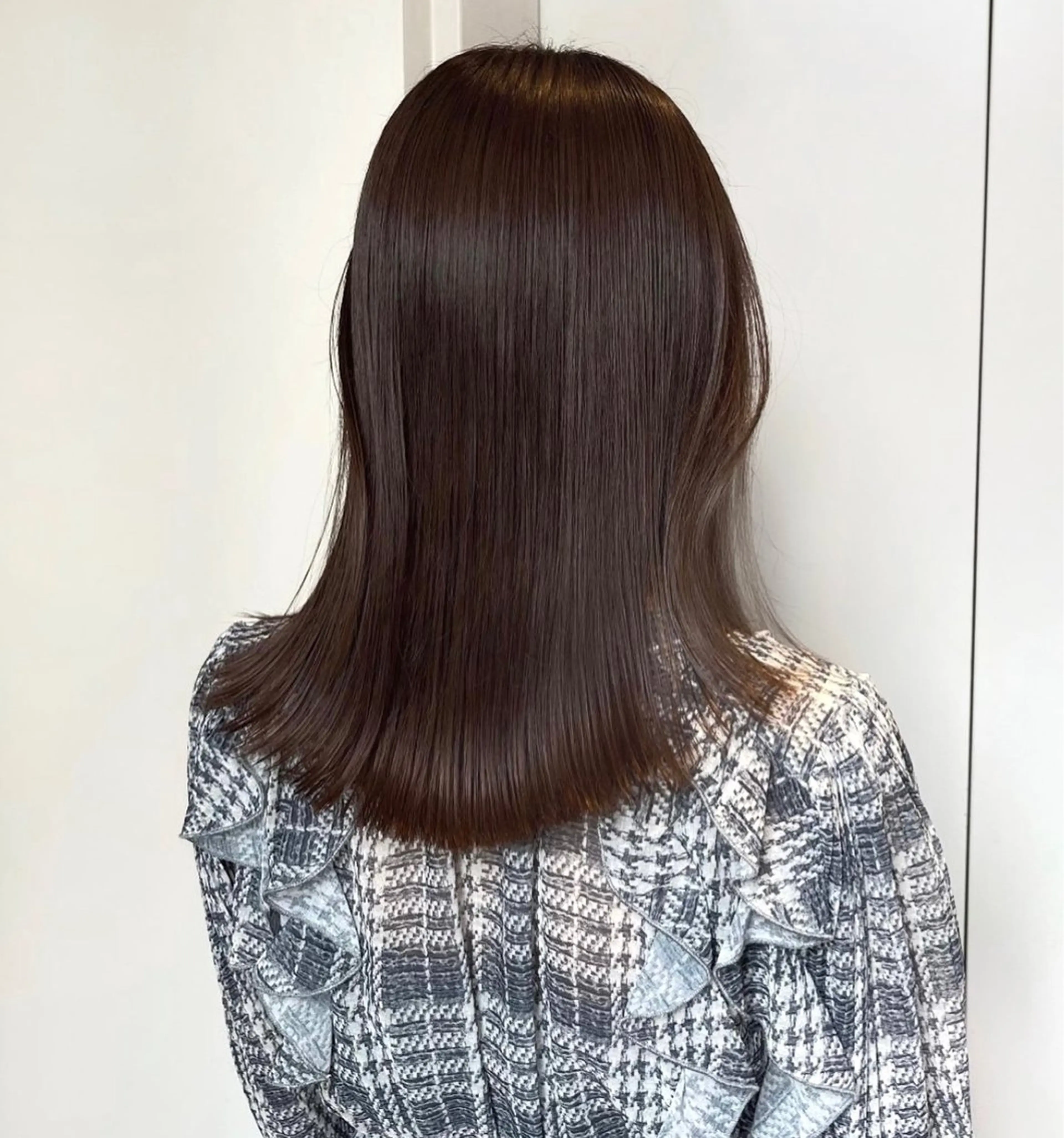 ミディアム 川上 莉歩のヘアスタイル