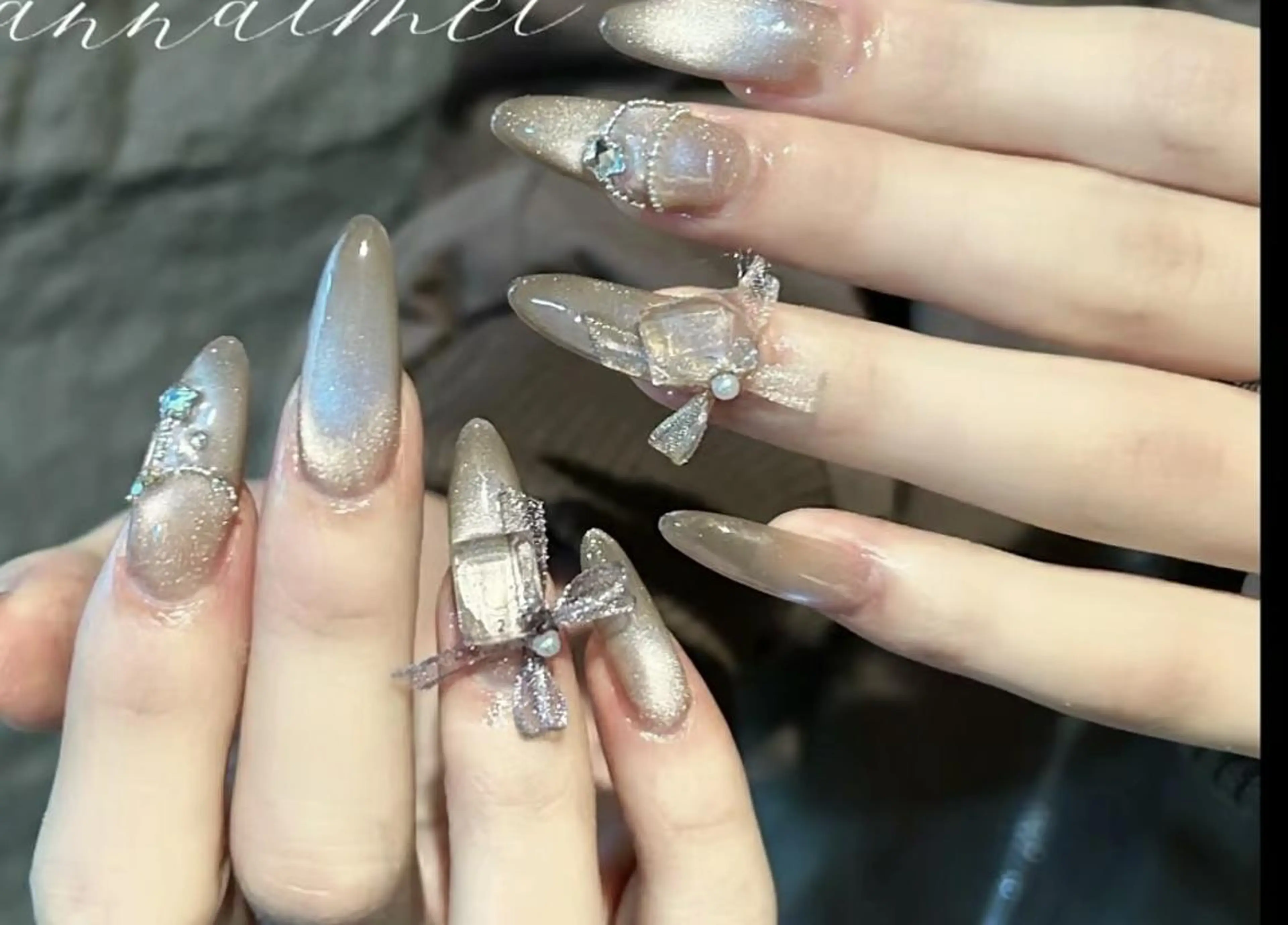 ネイル VIVIAN エイのネイルデザイン