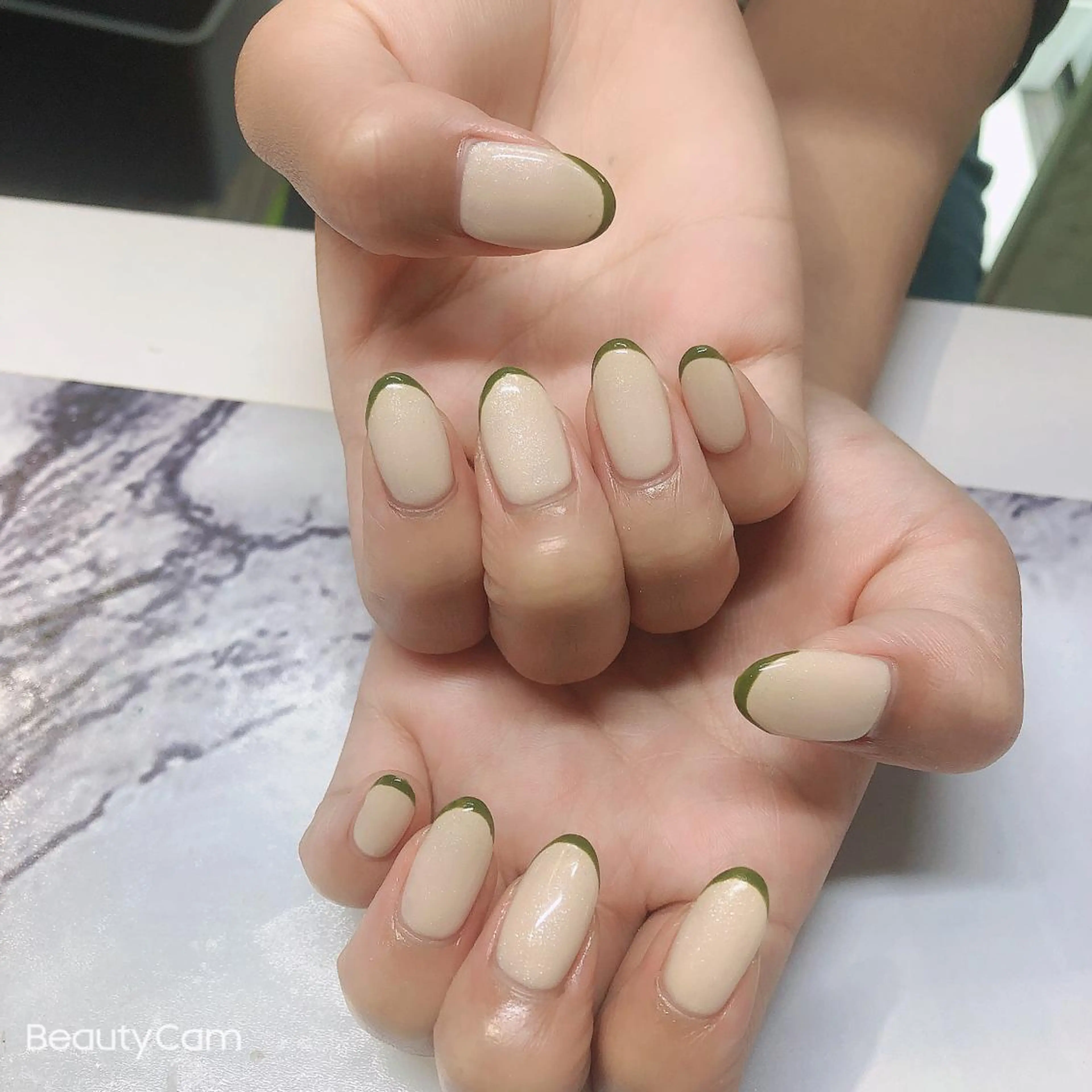 ネイル Guarendo錦糸町店所属・ガレンドウ 白澤 愛子のネイルデザイン