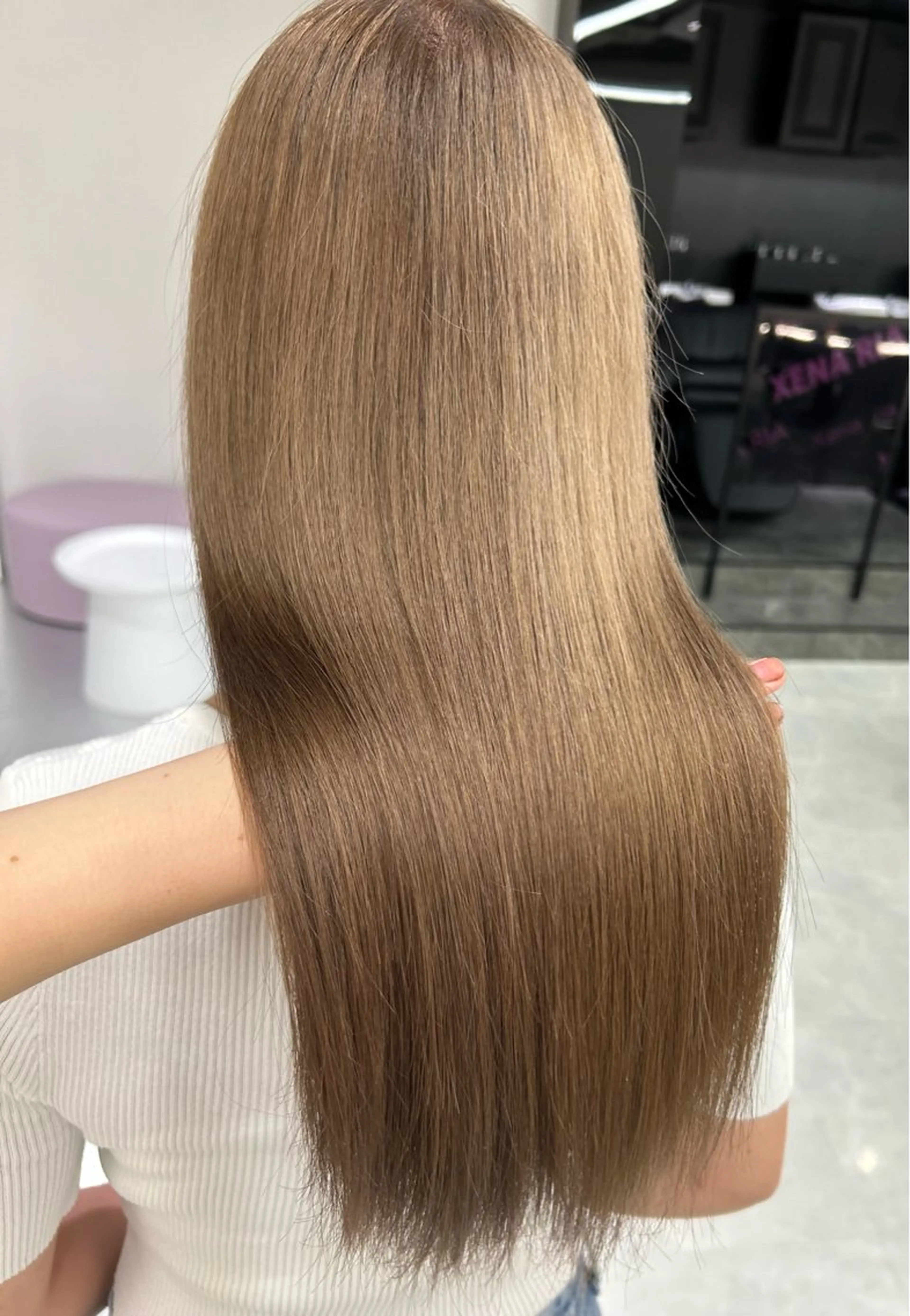 ロング Xena ria 衣織/ブリーチカラーのヘアスタイル