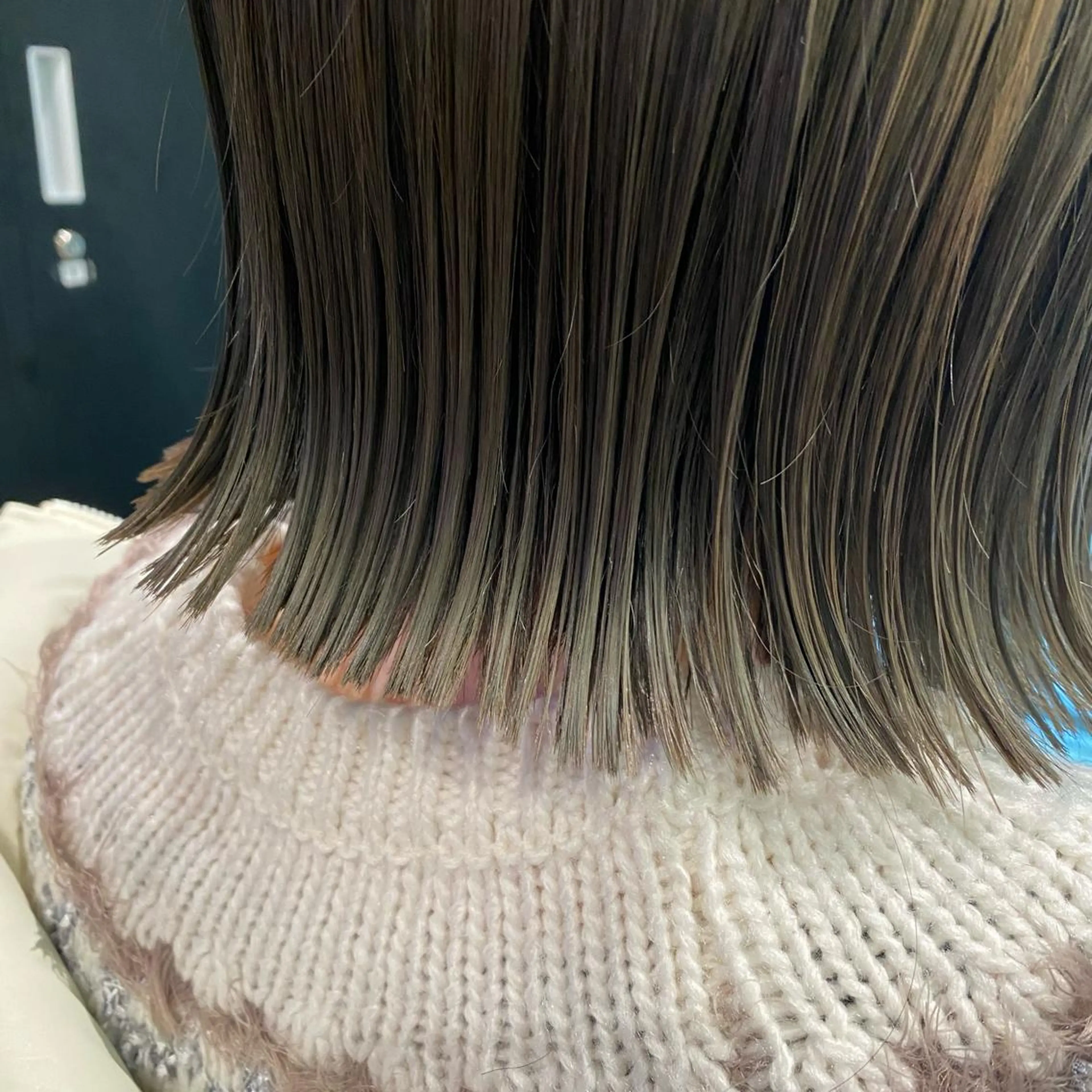 ミディアム カラー カット ヘアカラー トリートメント 🩶レイヤーカット 🩶柔らかカラー結愛のヘアスタイル