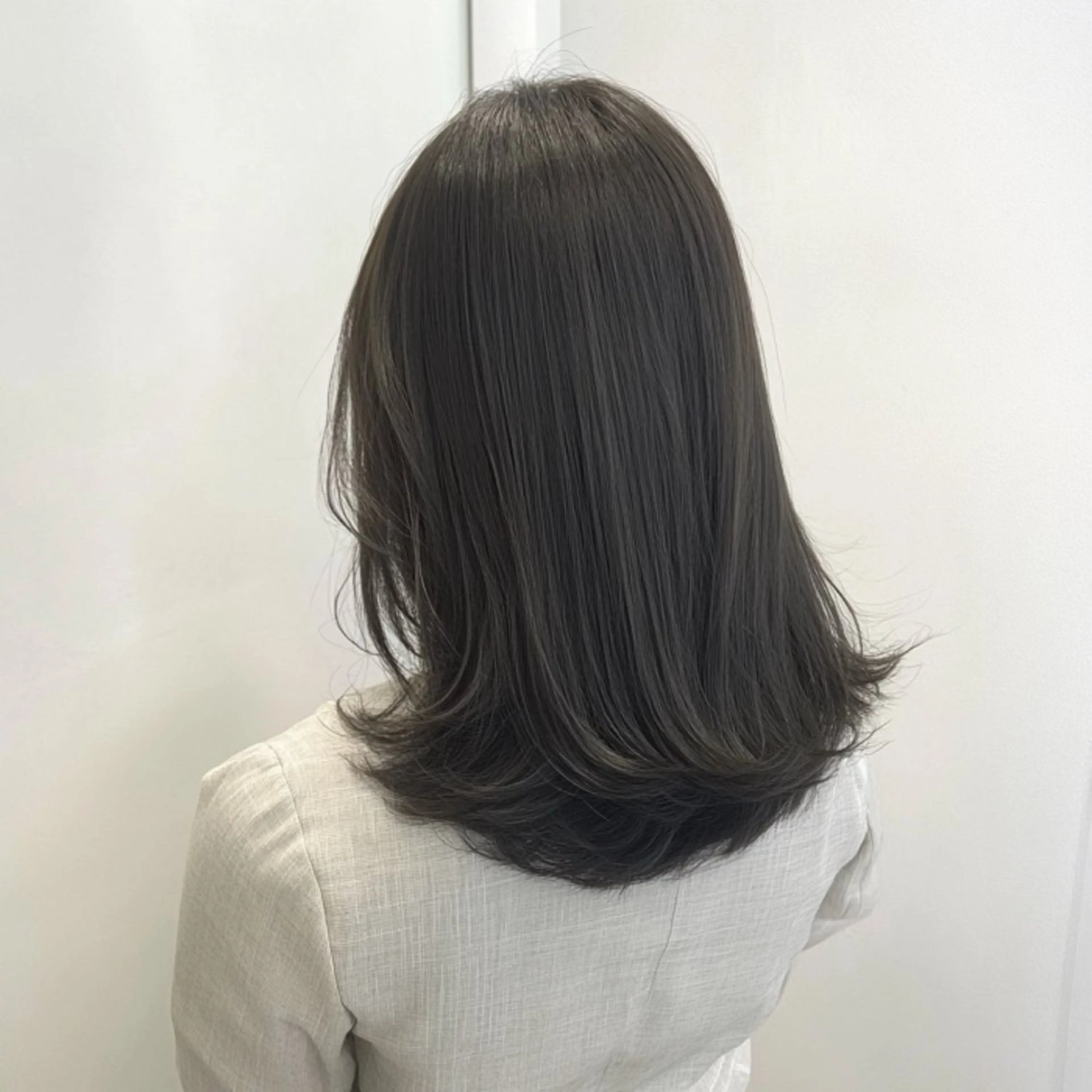 ミディアム カラー カット ヘアカラー トリートメント mua 鳳のヘアスタイル