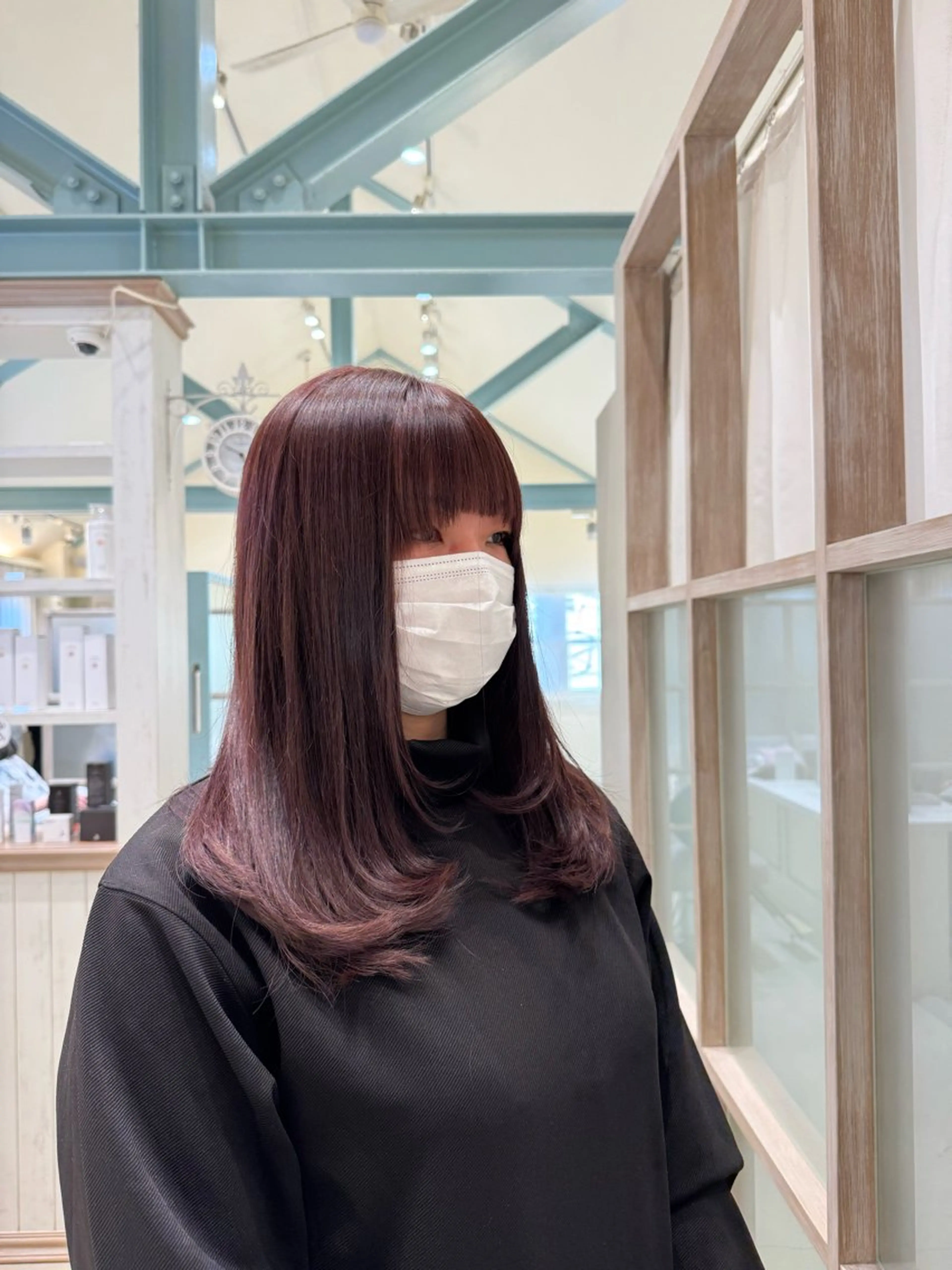 ミディアム 顔周りカット レイヤーカット 太田 千尋のヘアスタイル