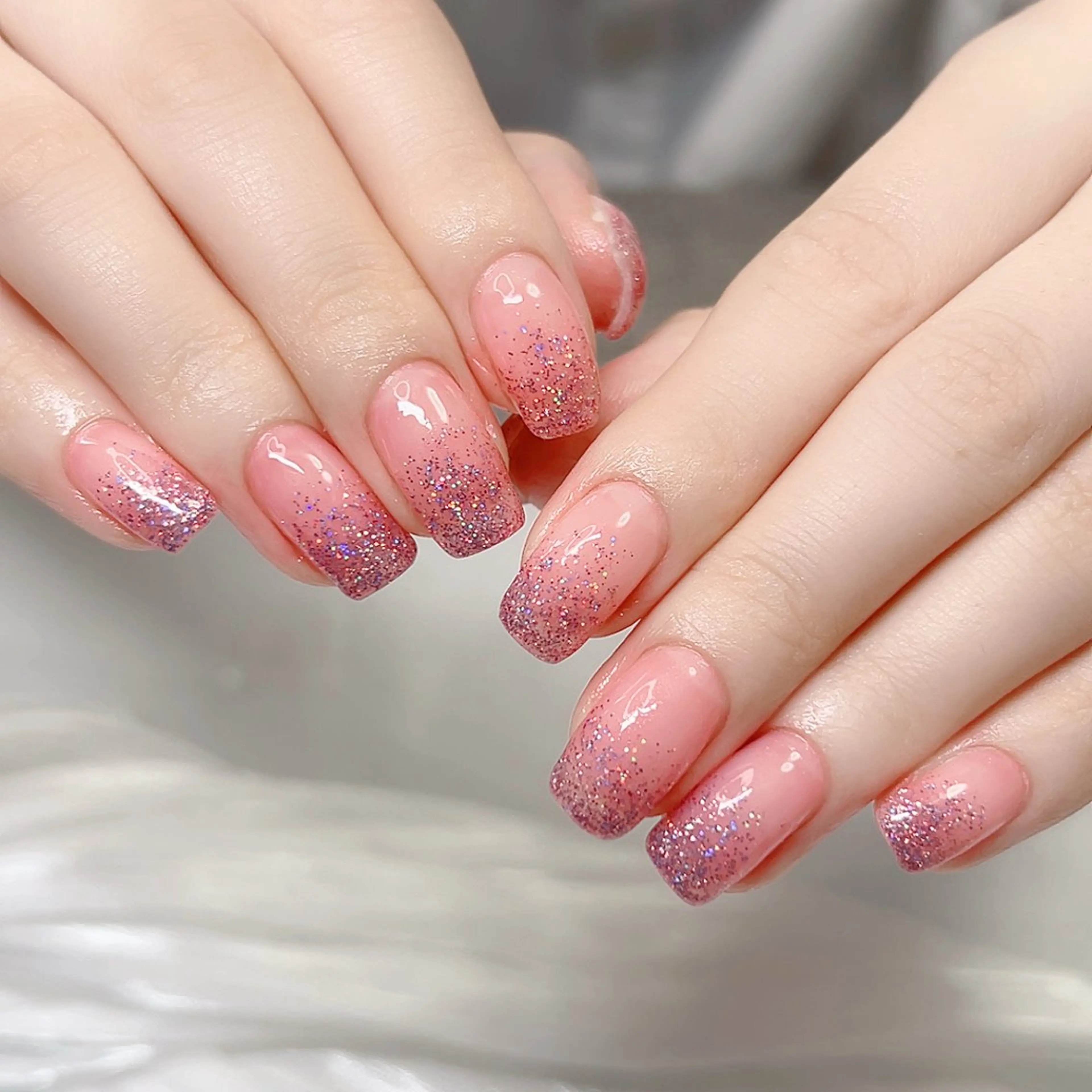 ネイル フラッシュネイル キラキラネイル ラメ(グリッター) 夏ネイル ハンドネイル Cute Tips nailのネイルデザイン