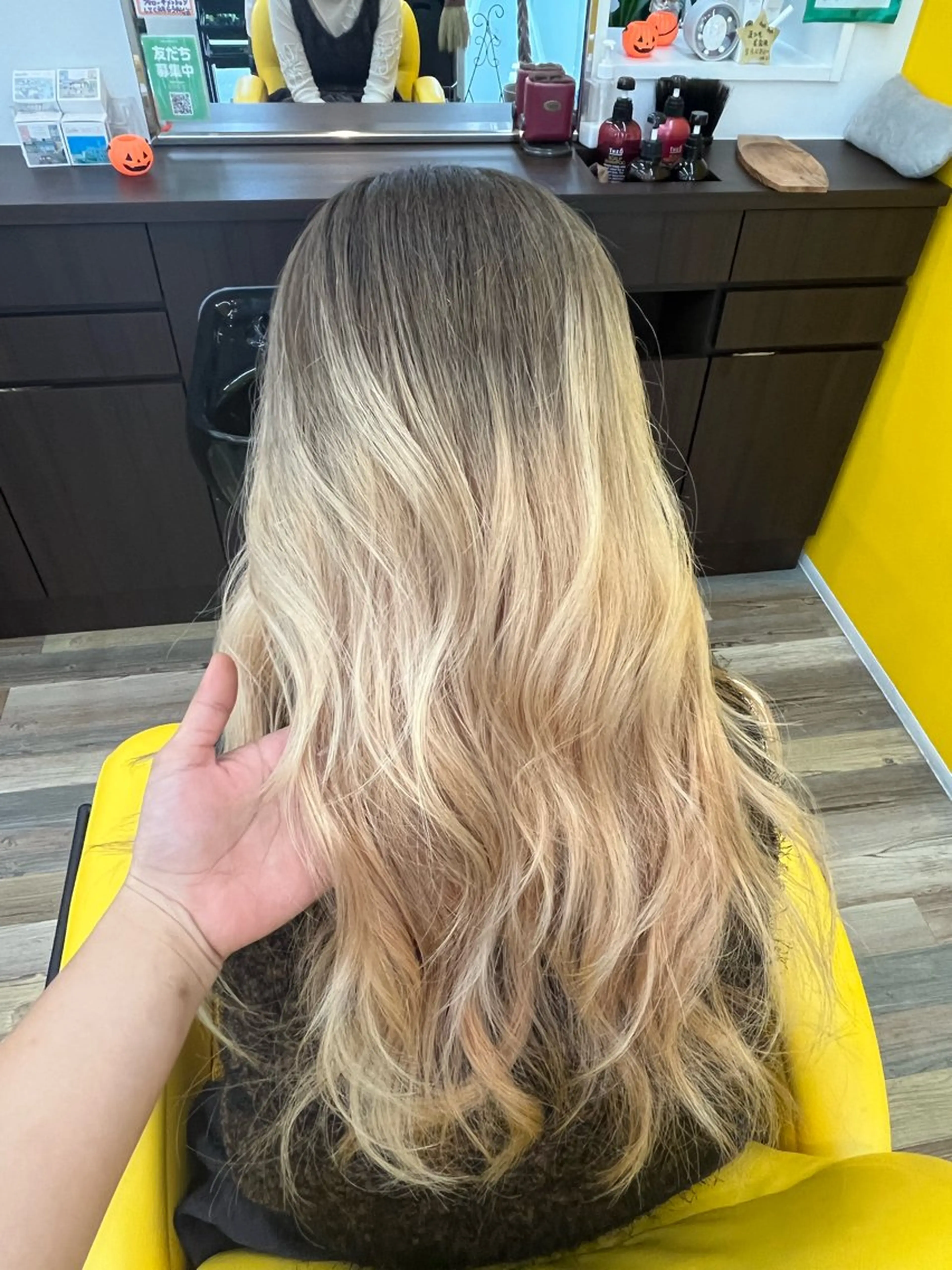 ロング カラー ベージュカラー ブリーチ MOJYA所属・平野区カット募集中 北羅　千笑実🫧🌿のヘアスタイル