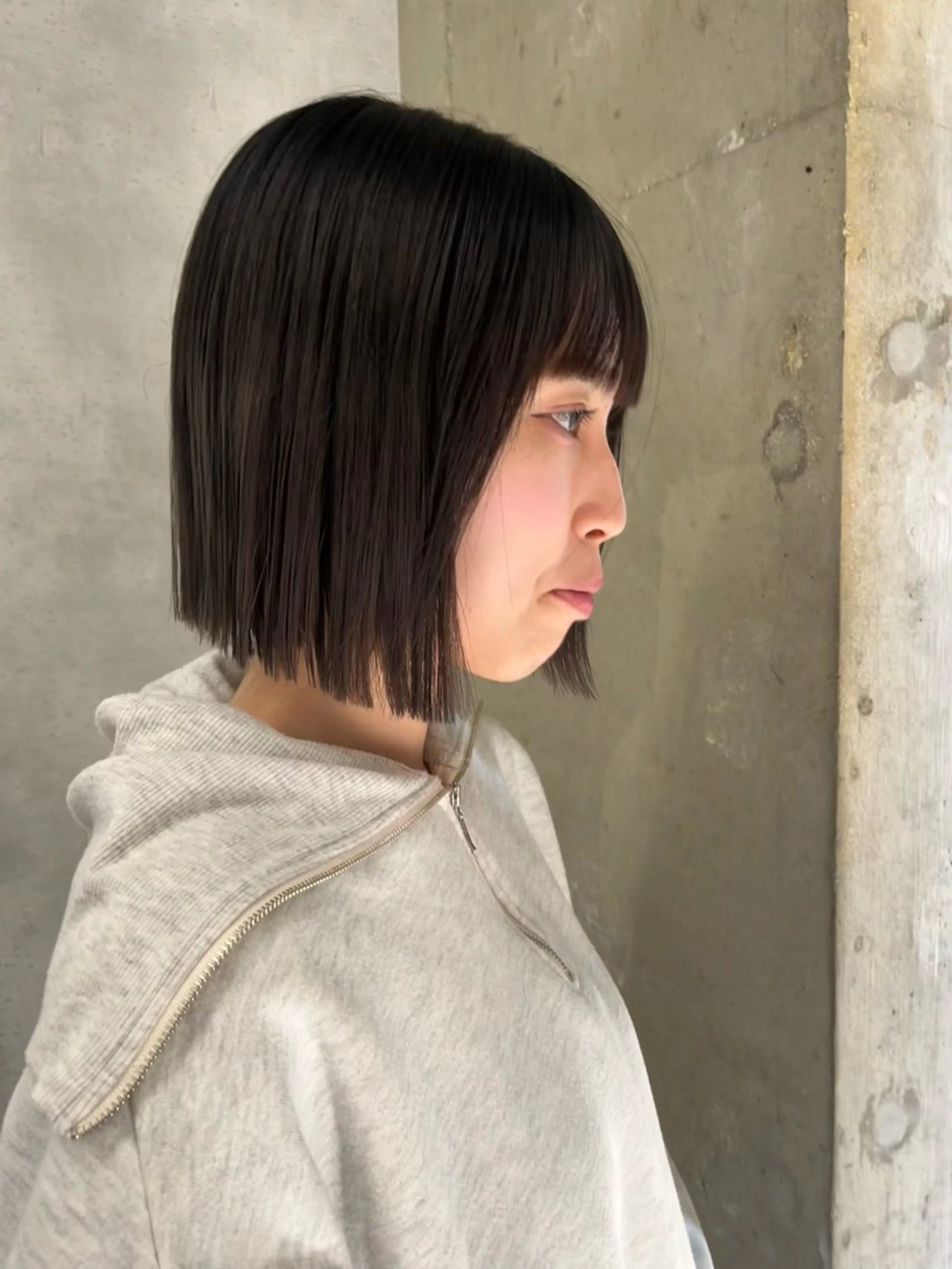 ミディアム ボブ anon Loemのヘアスタイル