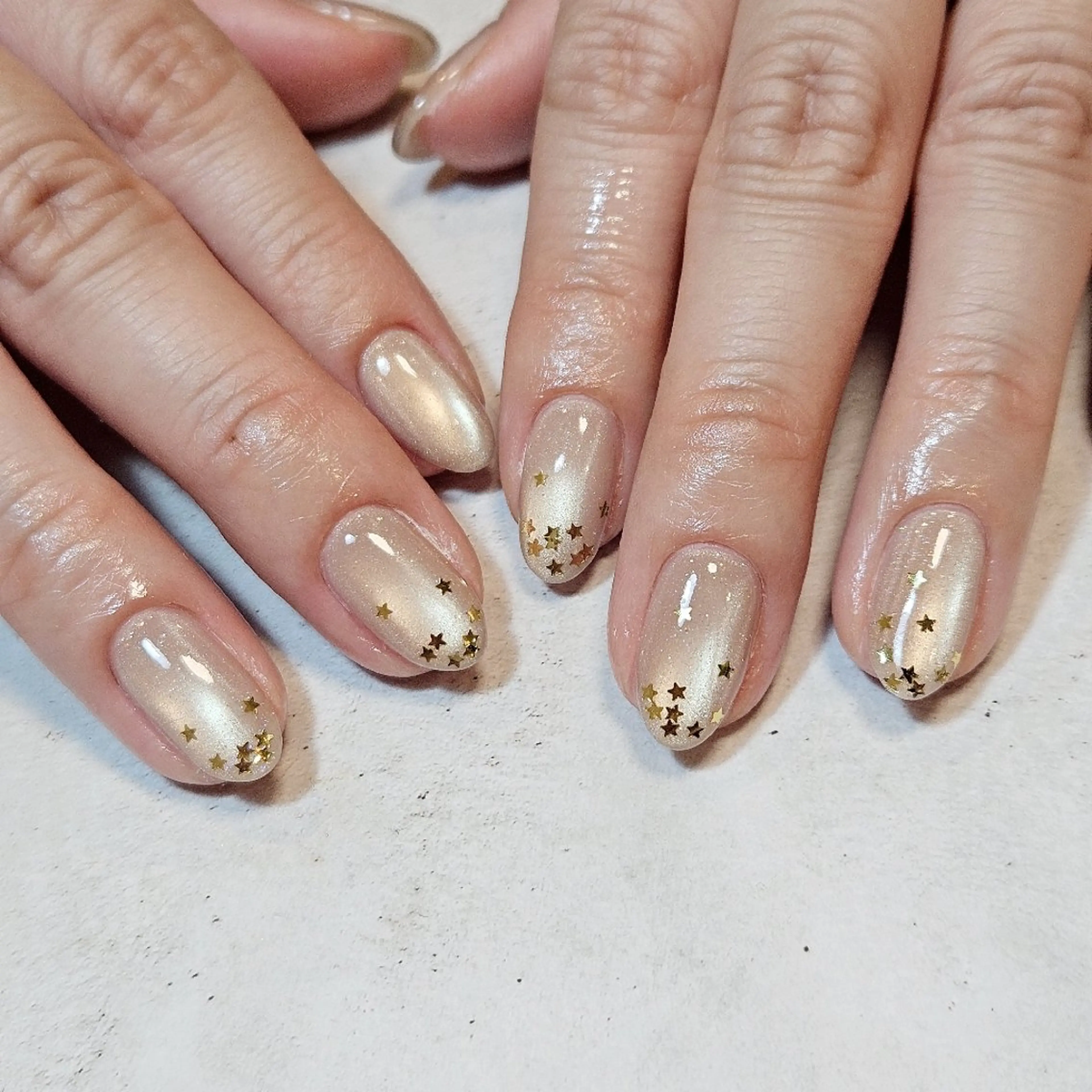 ネイル キラキラネイル 冬ネイル ハンドネイル Nailsalon manoのネイルデザイン