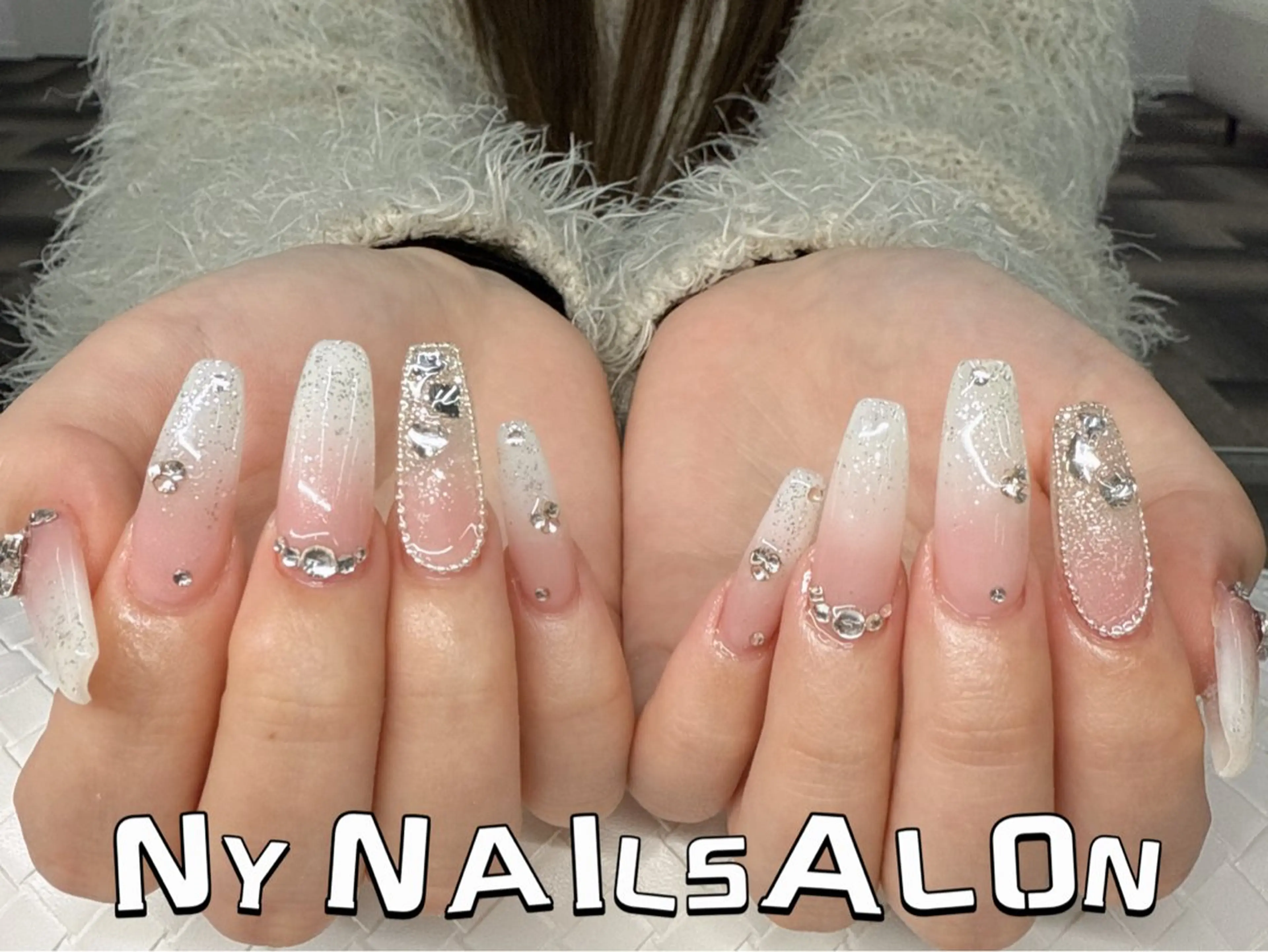 ネイル 長さ出し フットネイル フレンチネイル ジェルネイル ガーリー ハンドネイル NYネイルサロン　千葉中央店所属・NYネイルサロン 千葉中央店のネイルデザイン