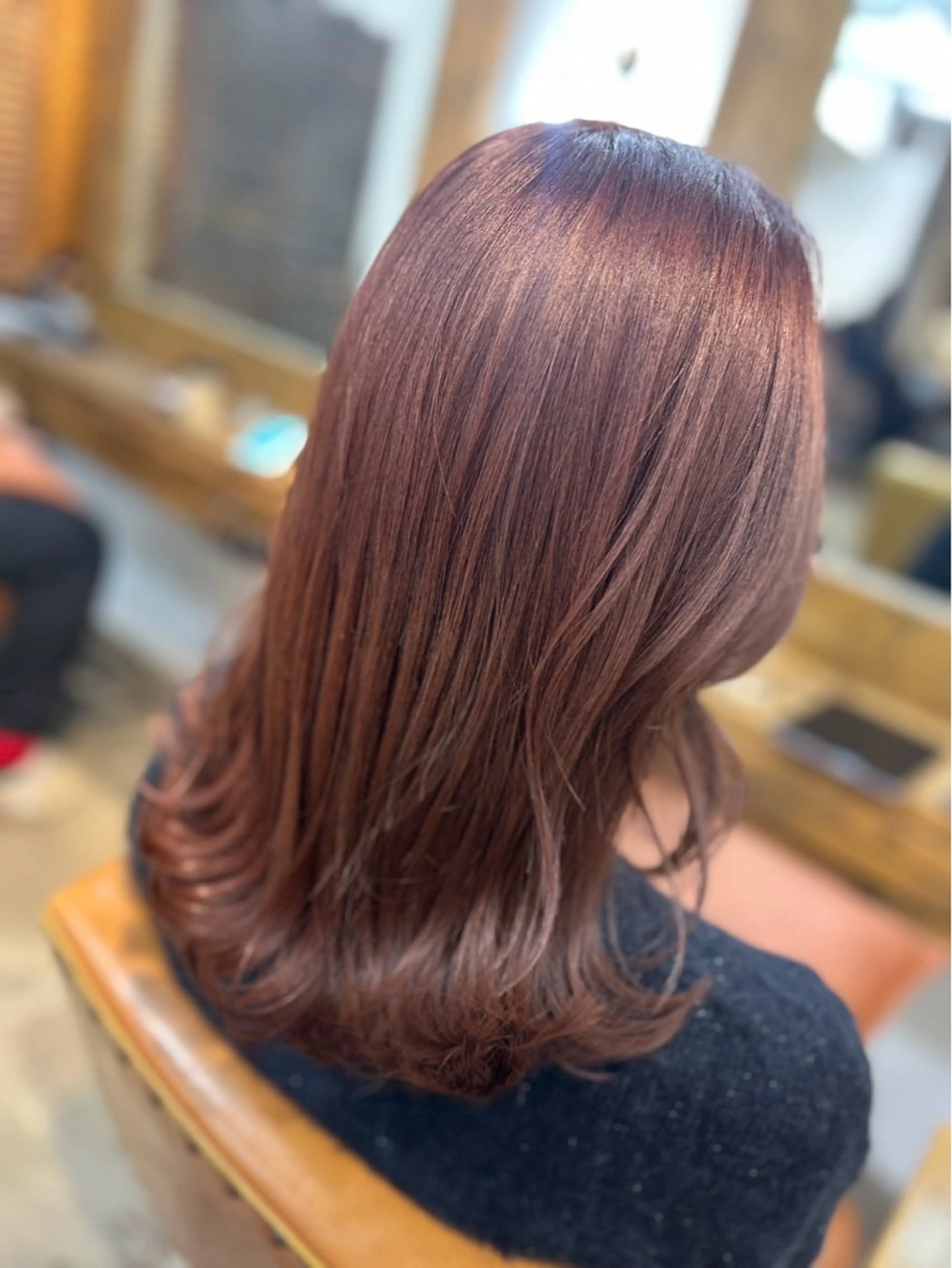 カラー 奥山 満里菜のヘアスタイル