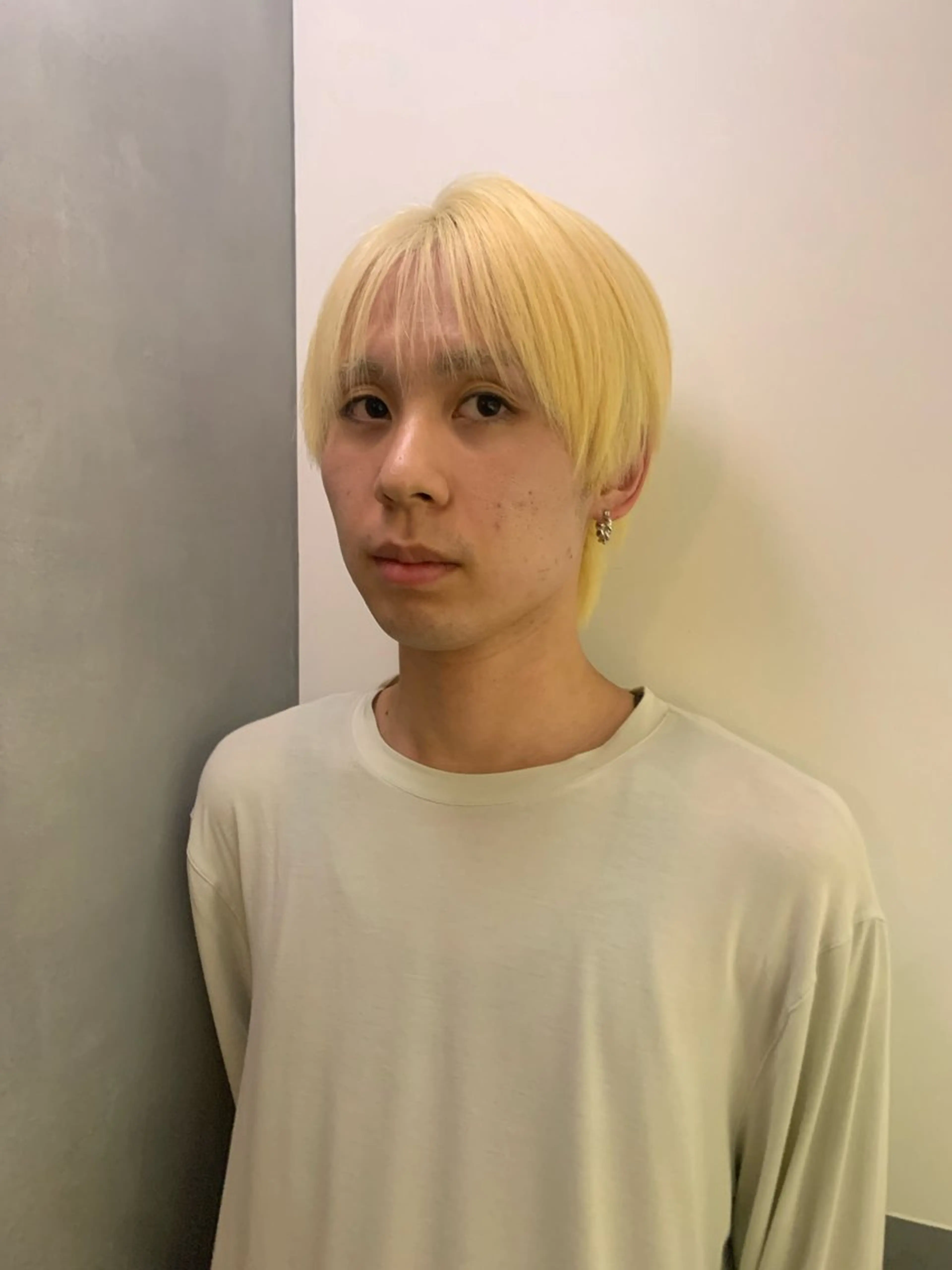 ショート カラー メンズ 抜きっぱなしブロンド ブロンド ショートヘア カット ヘアカラー レイヤー/メンズ /髪質改善　廣島公平のヘアスタイル