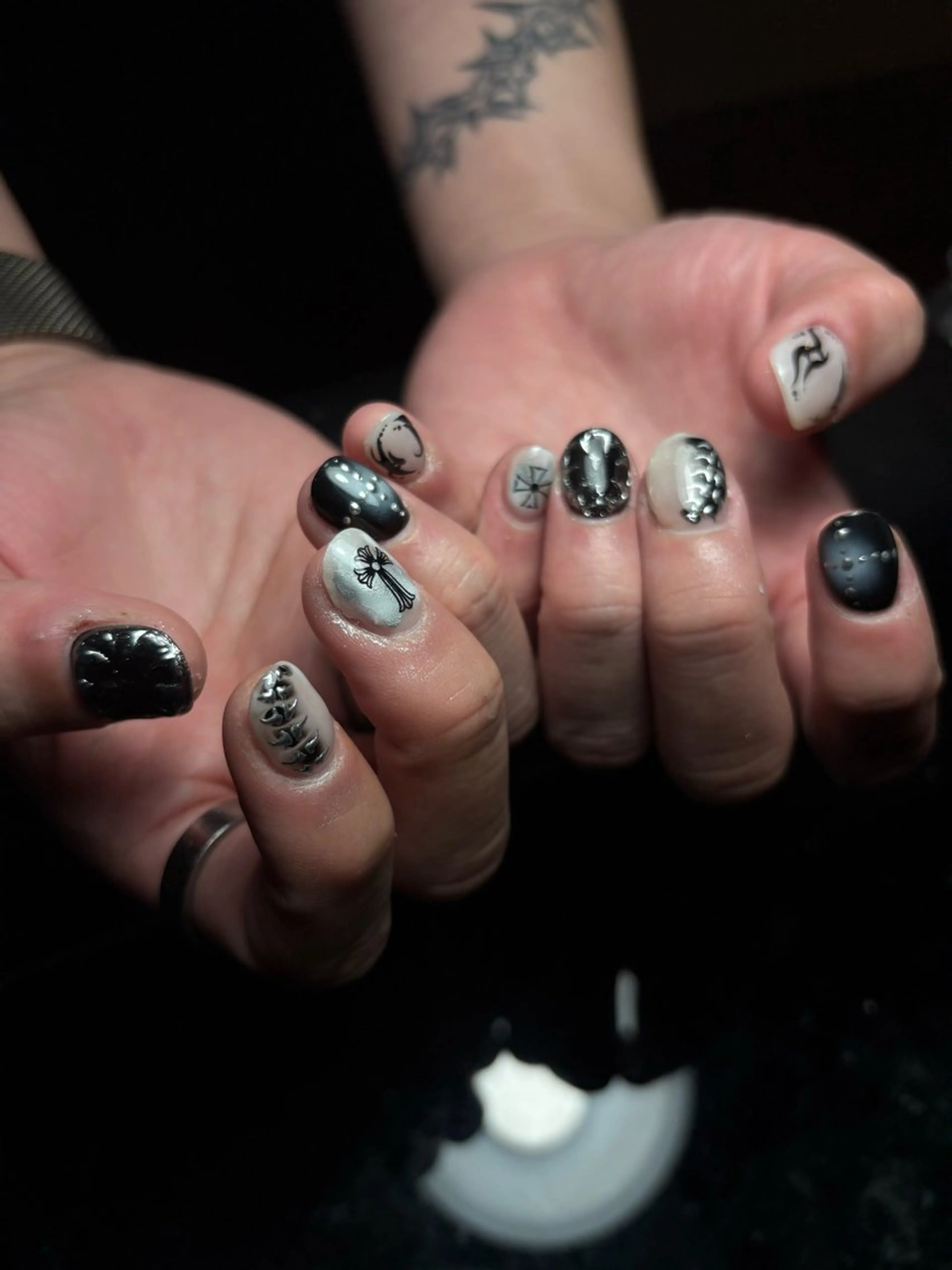 ネイル アートネイル ジェルネイル 韓国ネイル マットネイル メンズネイル ハンドネイル モンナ CCのネイルデザイン