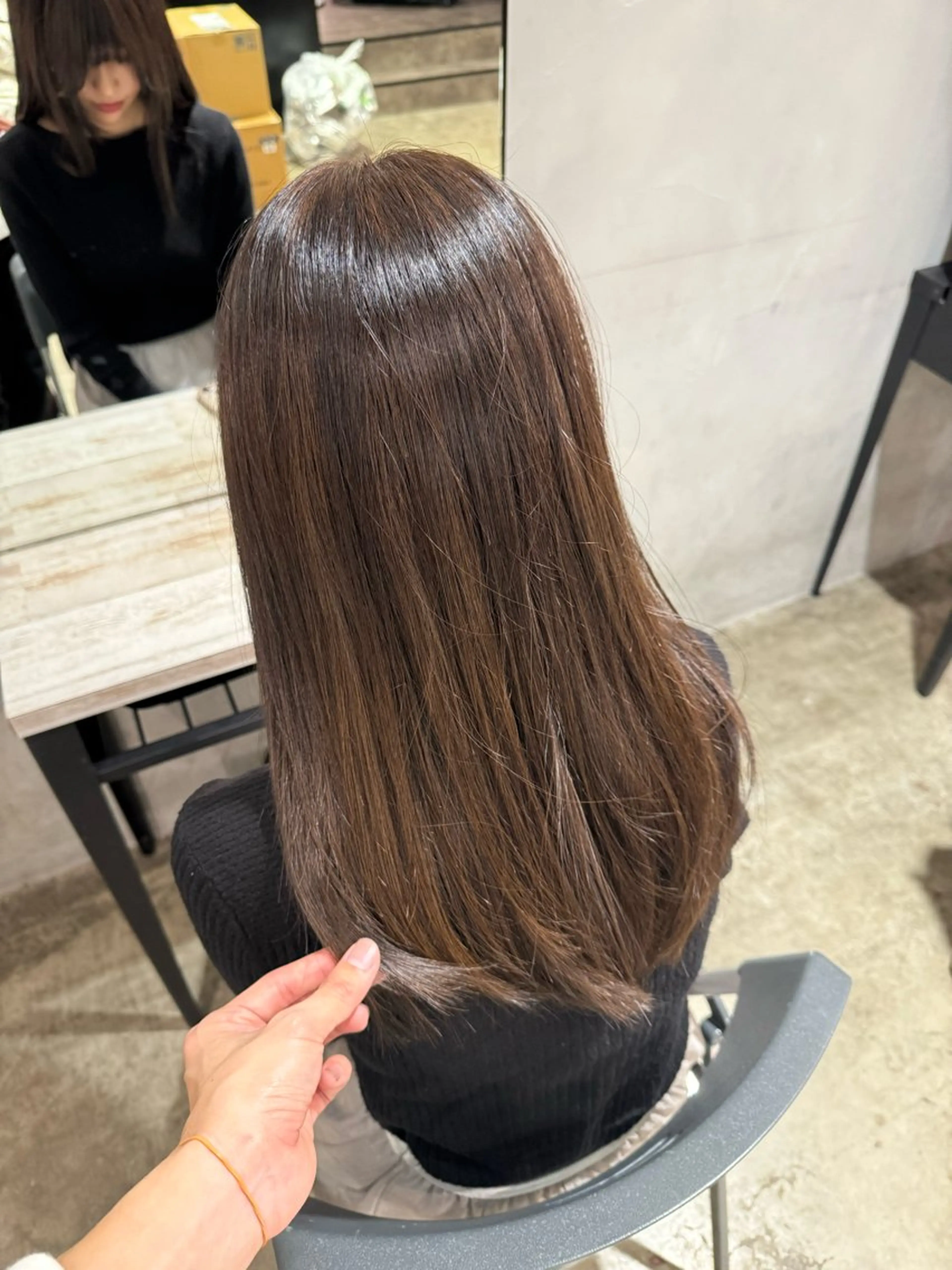 ロング カラー ブラウンカラー ラベンダーカラー ロング ヘアカラー 【似合わせカラー】 西口嶺河のヘアスタイル