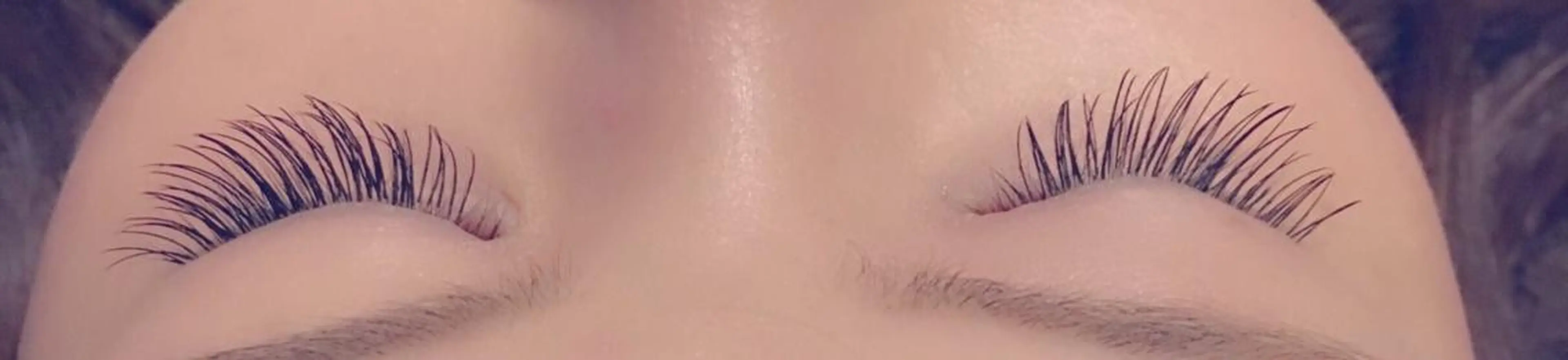 マツエク・マツパ 佐藤 花帆のヘアスタイル