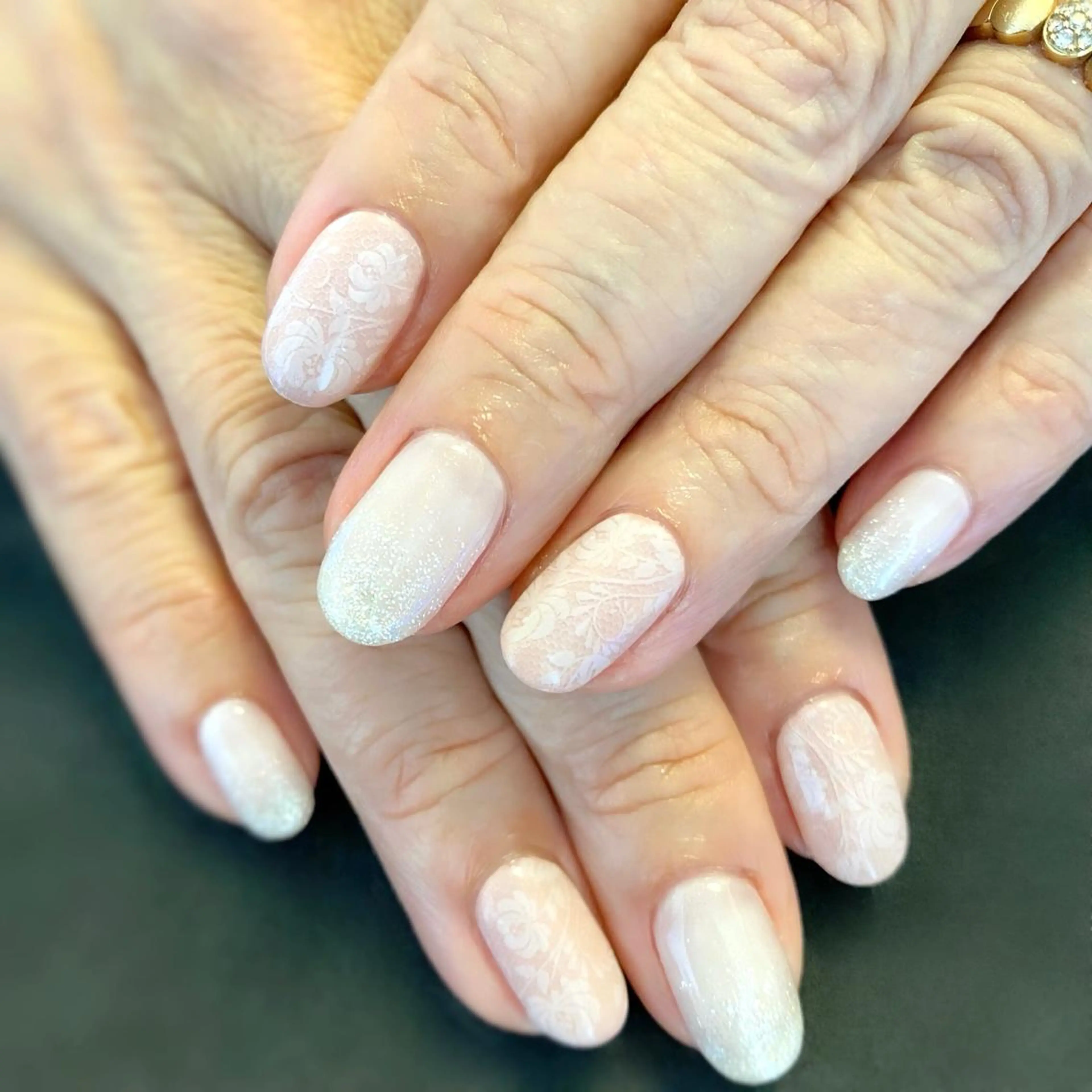 ネイル フラワーネイル レース 持ち込み nail*157 .のネイルデザイン