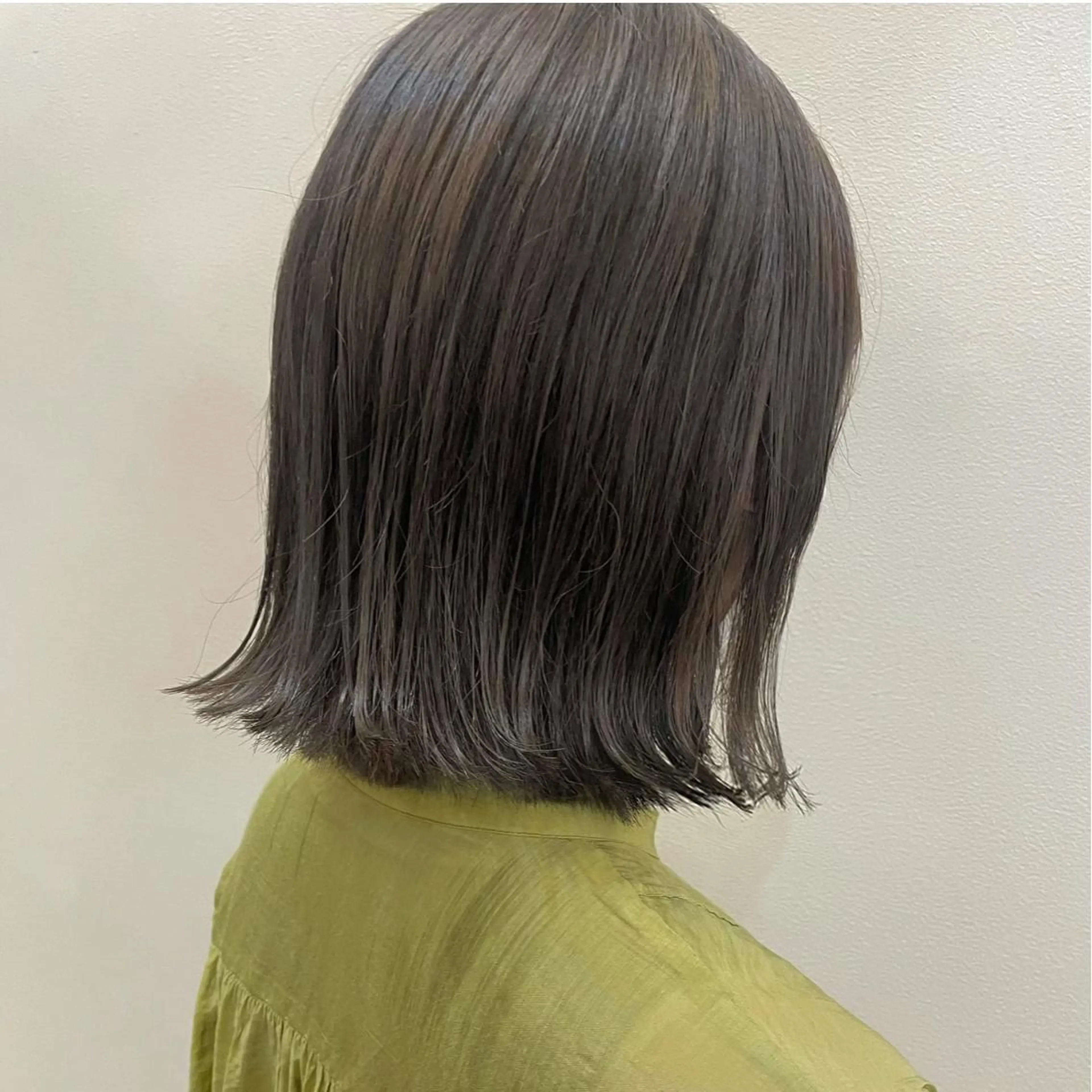 ショート カラー カット ヘアカラー トリートメント 透明感・艶カラー/ 坂田友梨奈のヘアスタイル