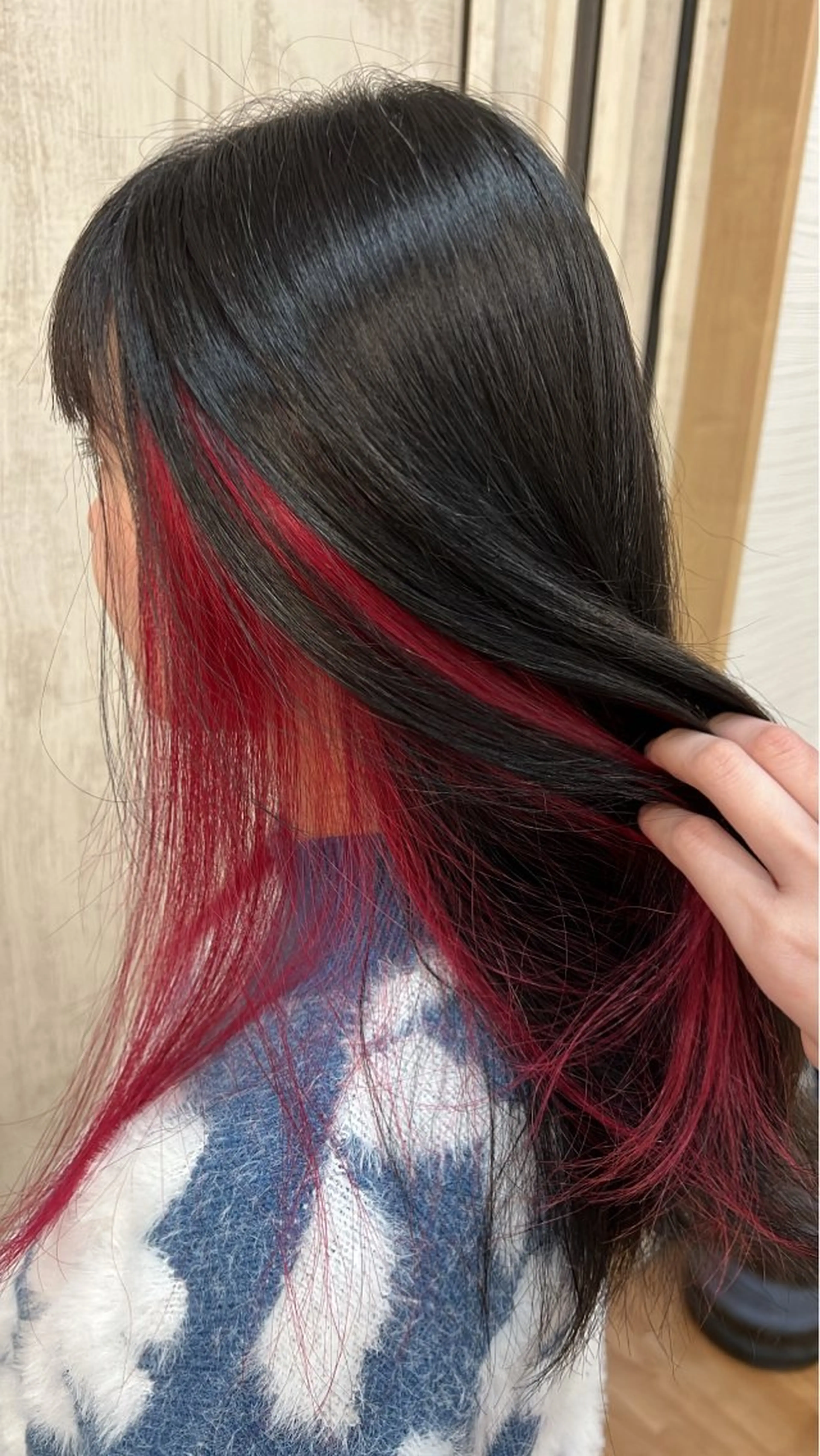 カラー イヤリングカラー ピンクカラー 松田 紗采のヘアスタイル