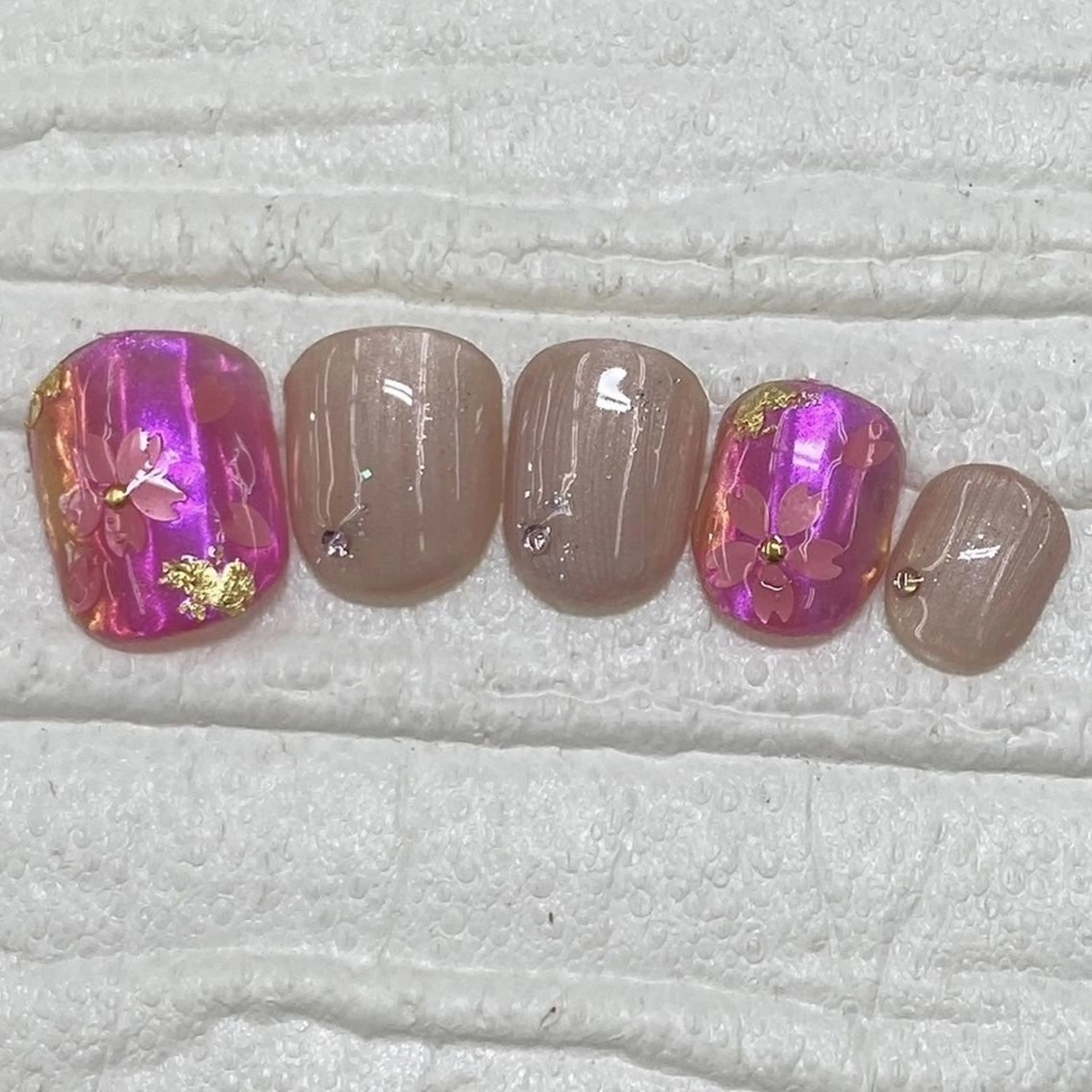 ネイル Nail salon Honey Beeのネイルデザイン