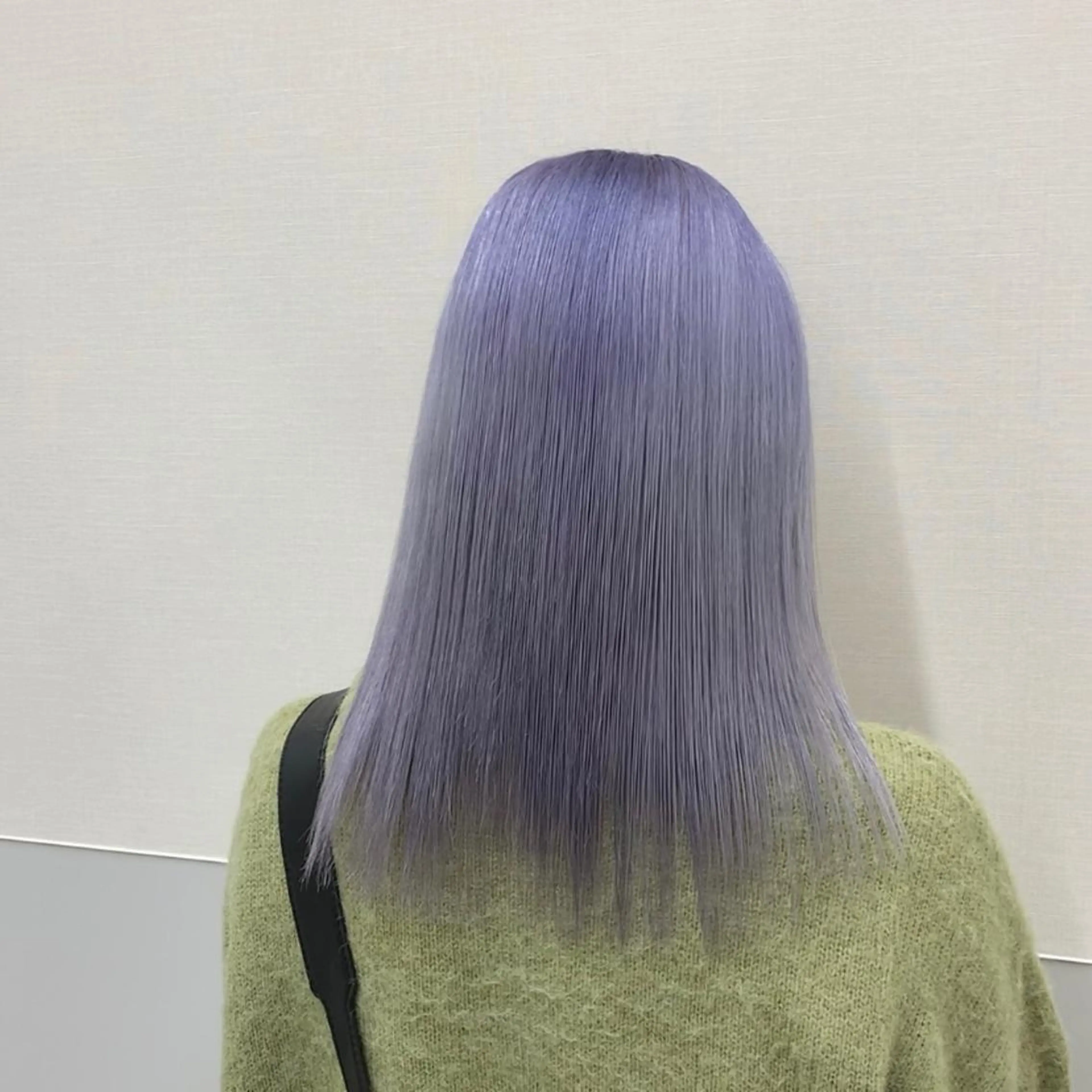 ミディアム カラー ヘアカラー サロウィン(SALOWIN)原宿iori店所属・れい🫧 ハイトーン特化のヘアスタイル