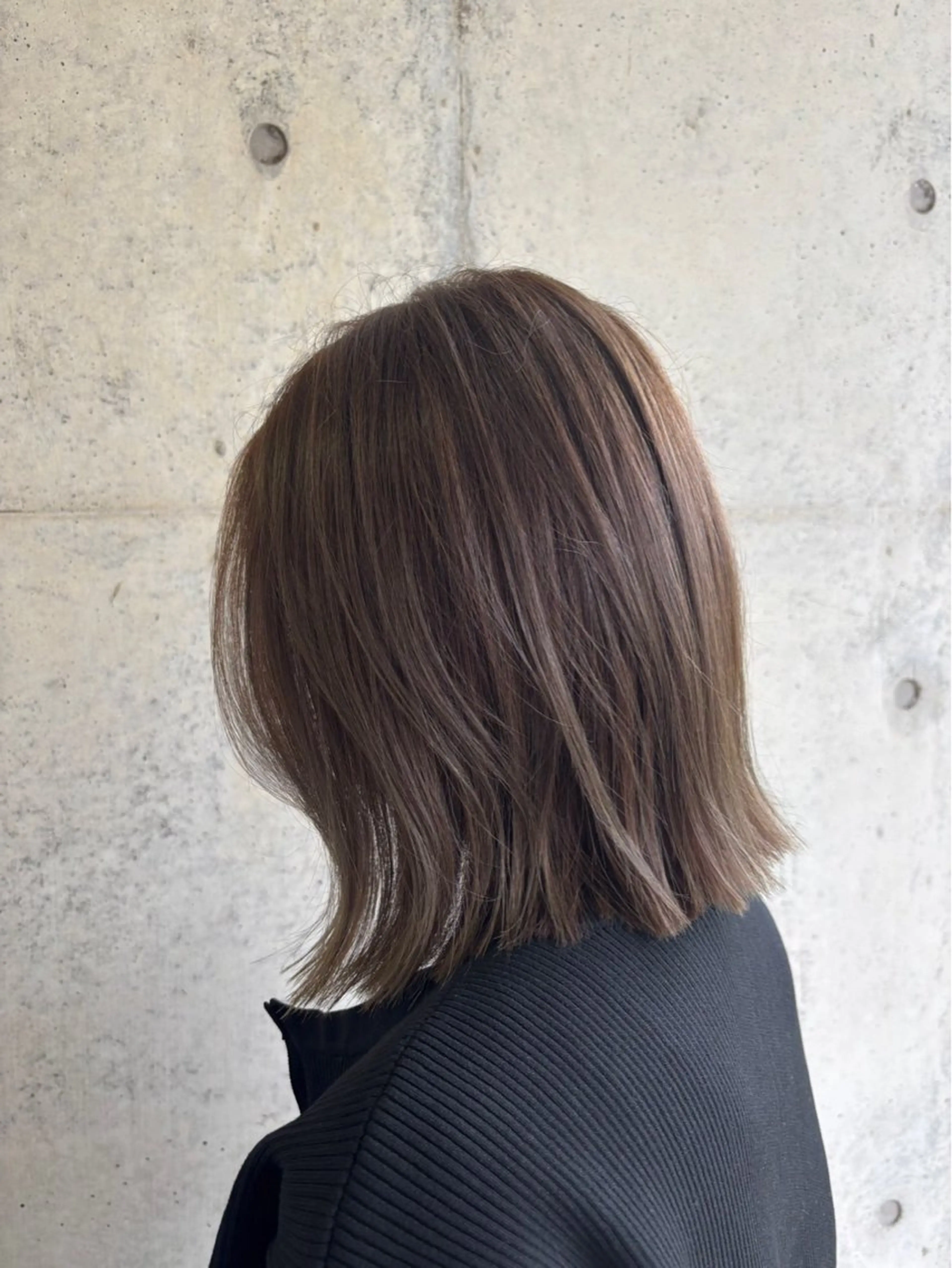 ミディアム 高橋 朝露のヘアスタイル