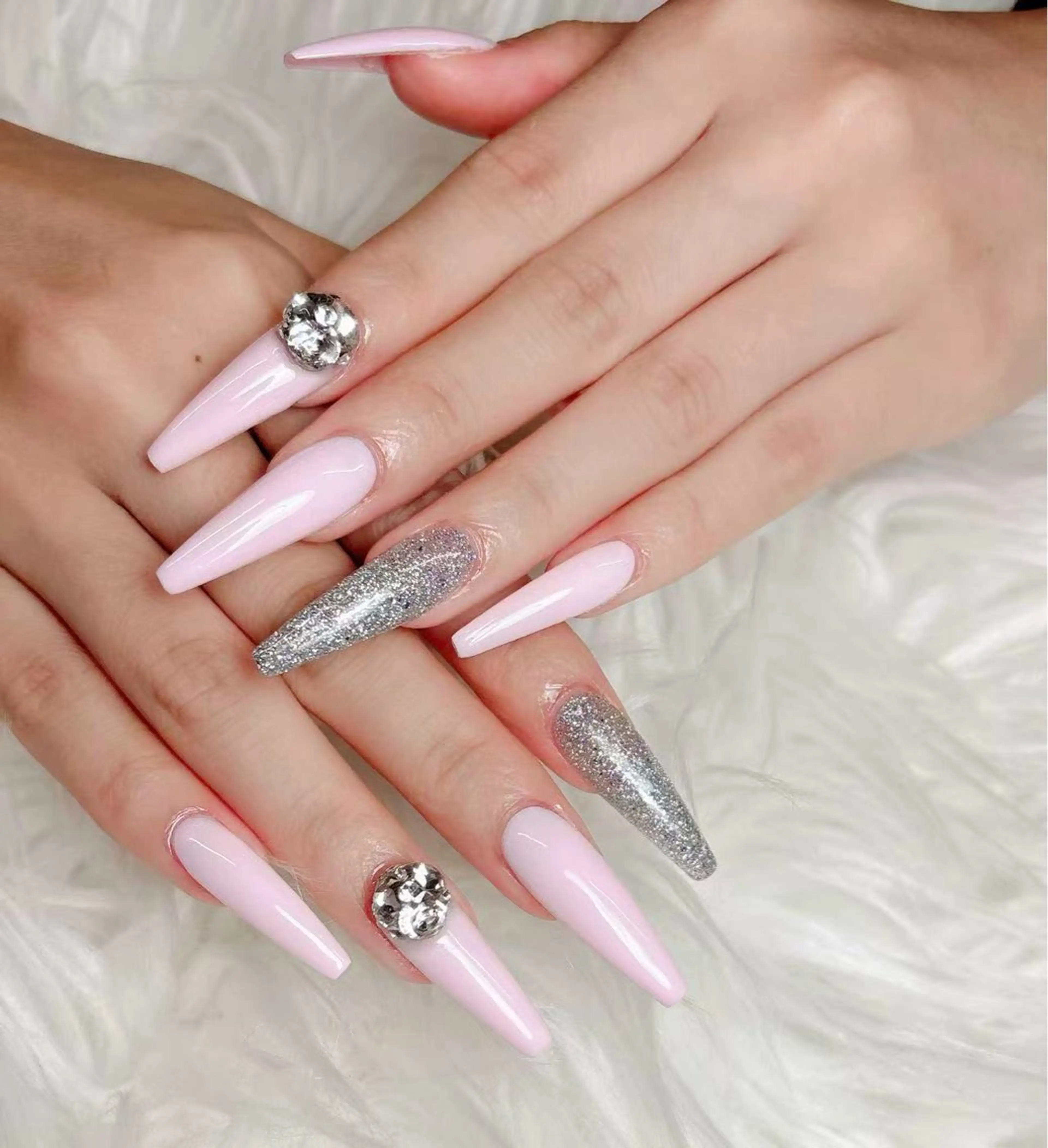 ネイル W &nail所属・lu miのネイルデザイン