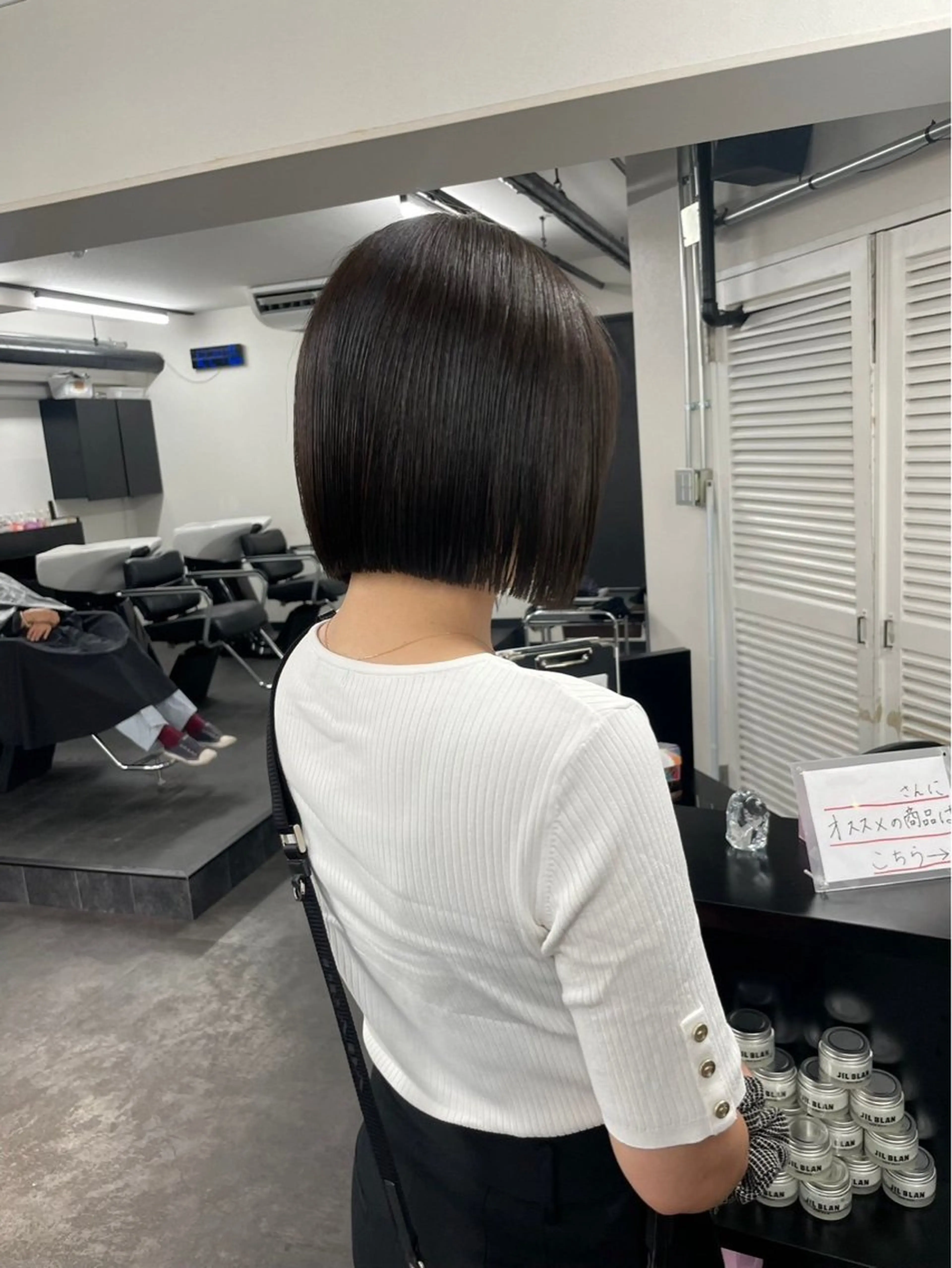 ショート カラー ヘアカラー ぱつっとボブ/透明感 カラー/Ayakaのヘアスタイル