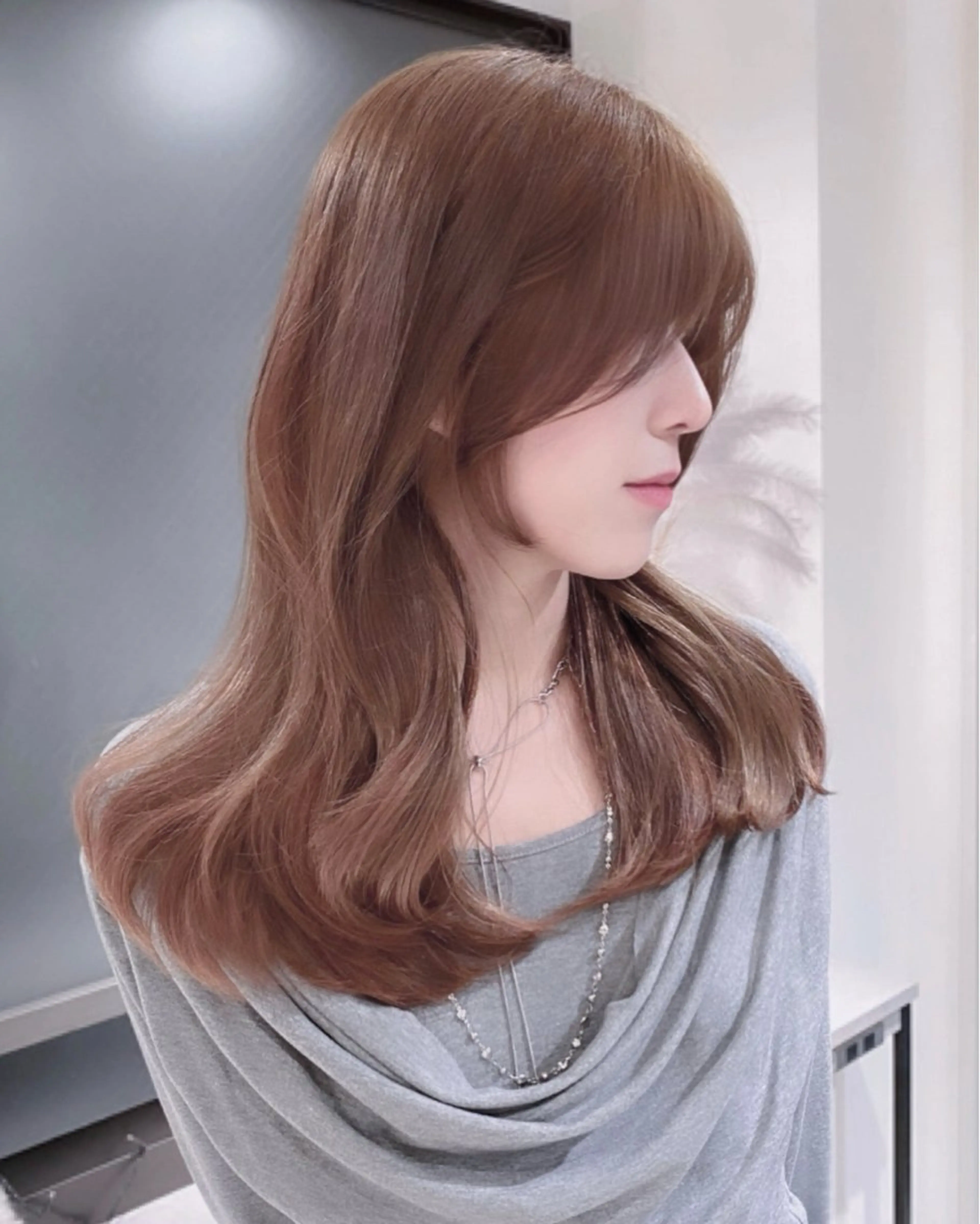 ロング カット ヘアカラー Qin原宿店所属・葵 韓国オタク美容師 レイヤーカットのヘアスタイル