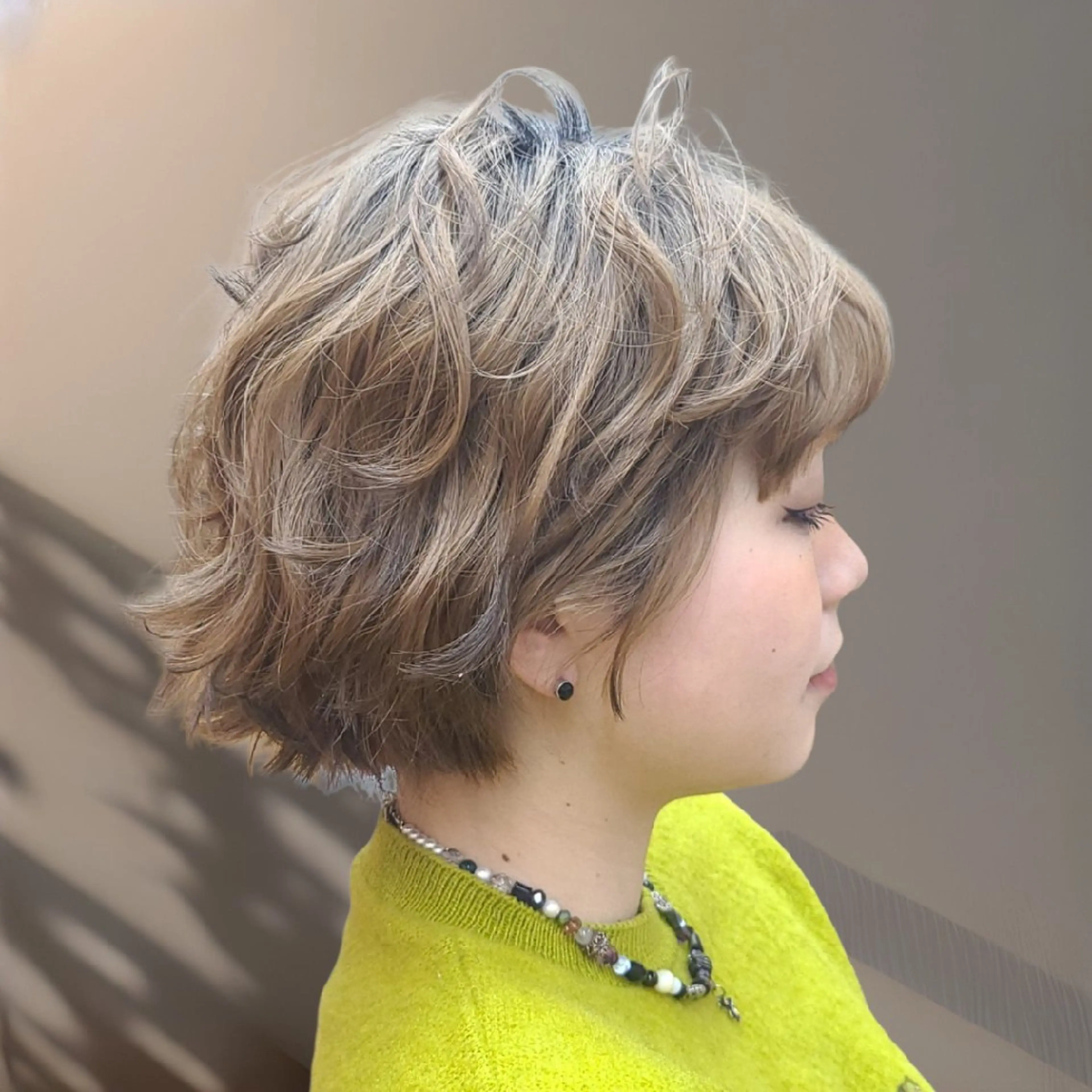 ショート ヘアアレンジ くせ毛 外国人風カラー 村田香奈 ｜ere／博多🌿のヘアスタイル