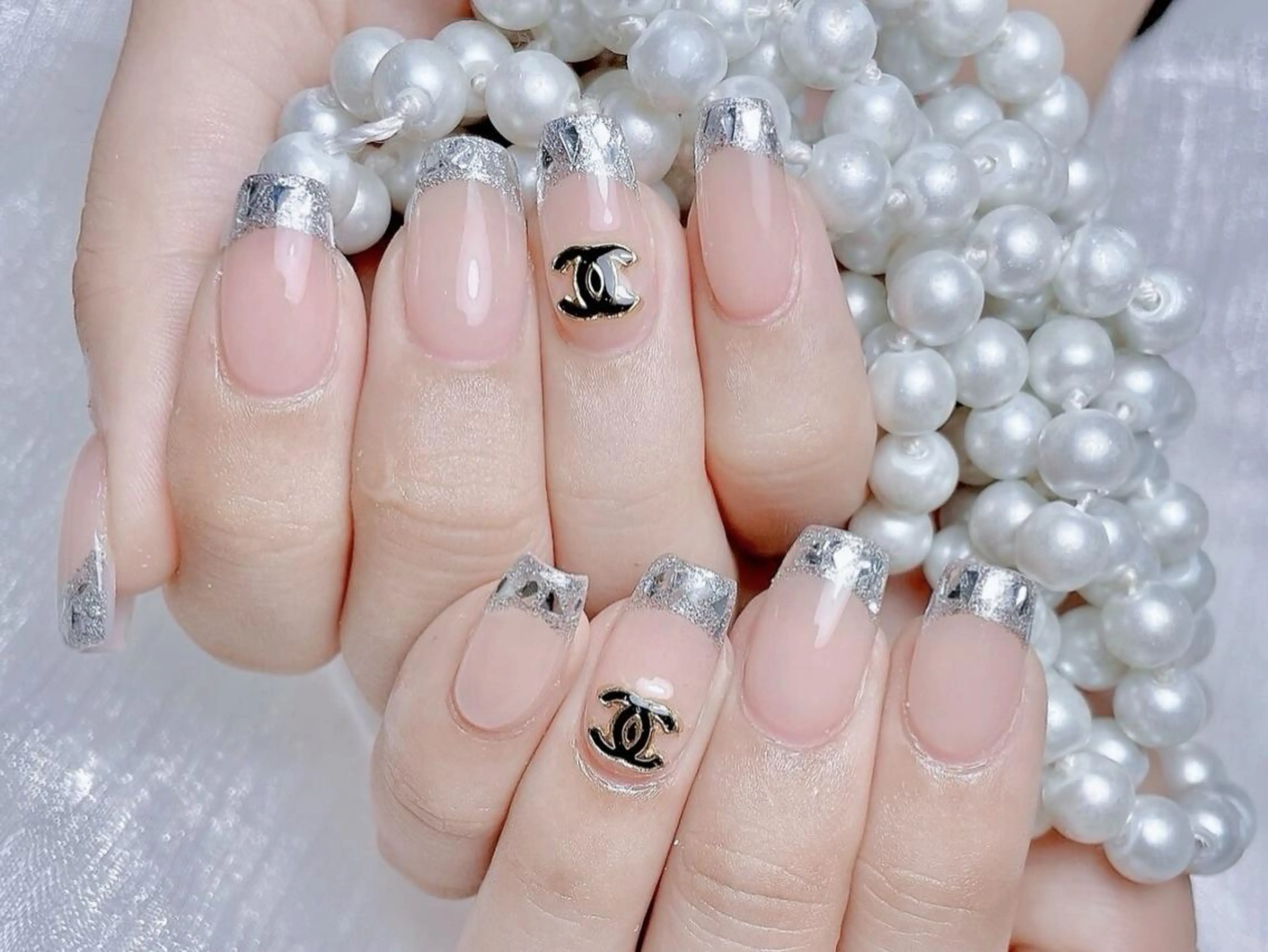 ネイル Aurum nailのネイルデザイン