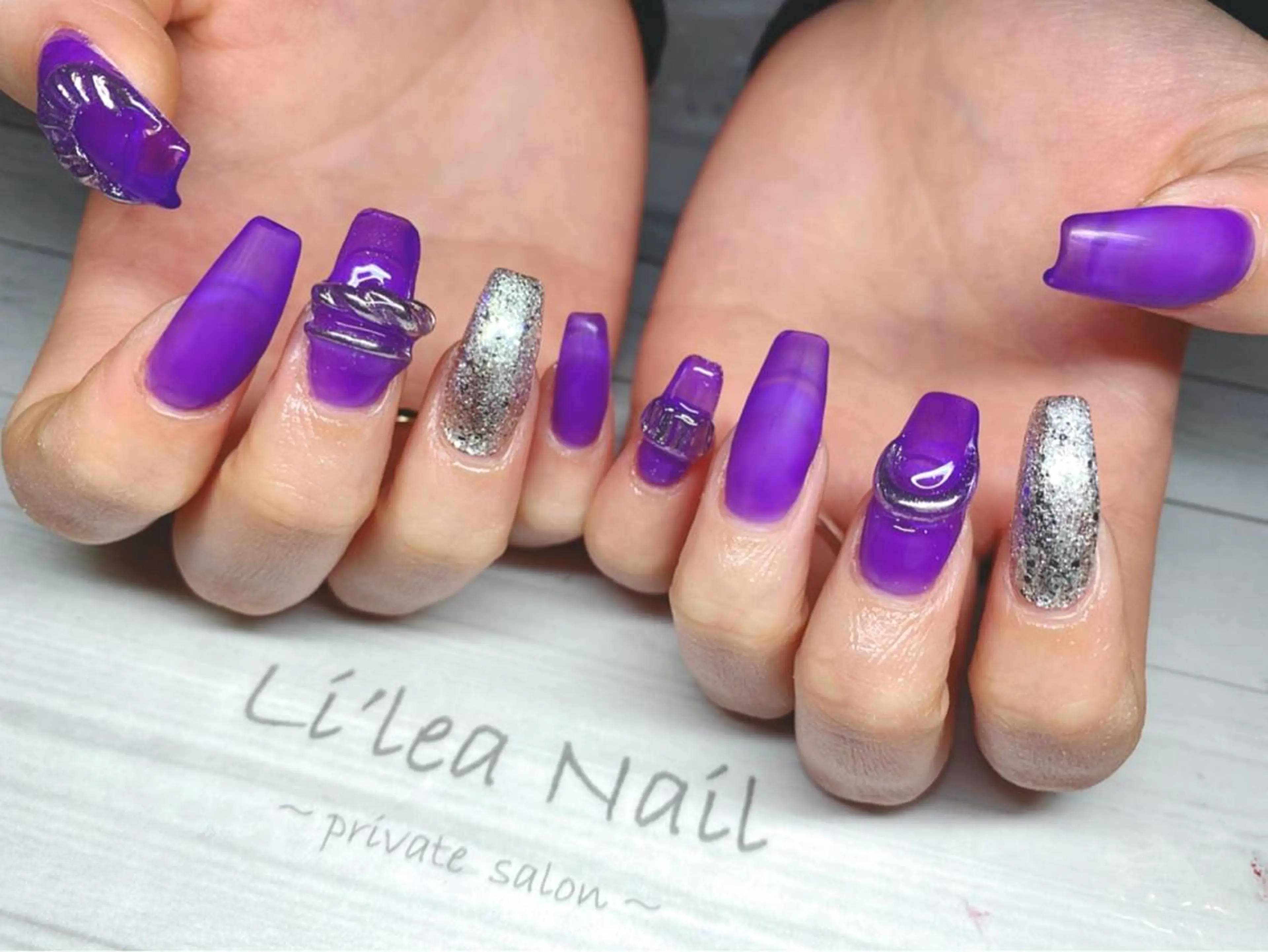 ネイル Li'leaNail AINAのネイルデザイン