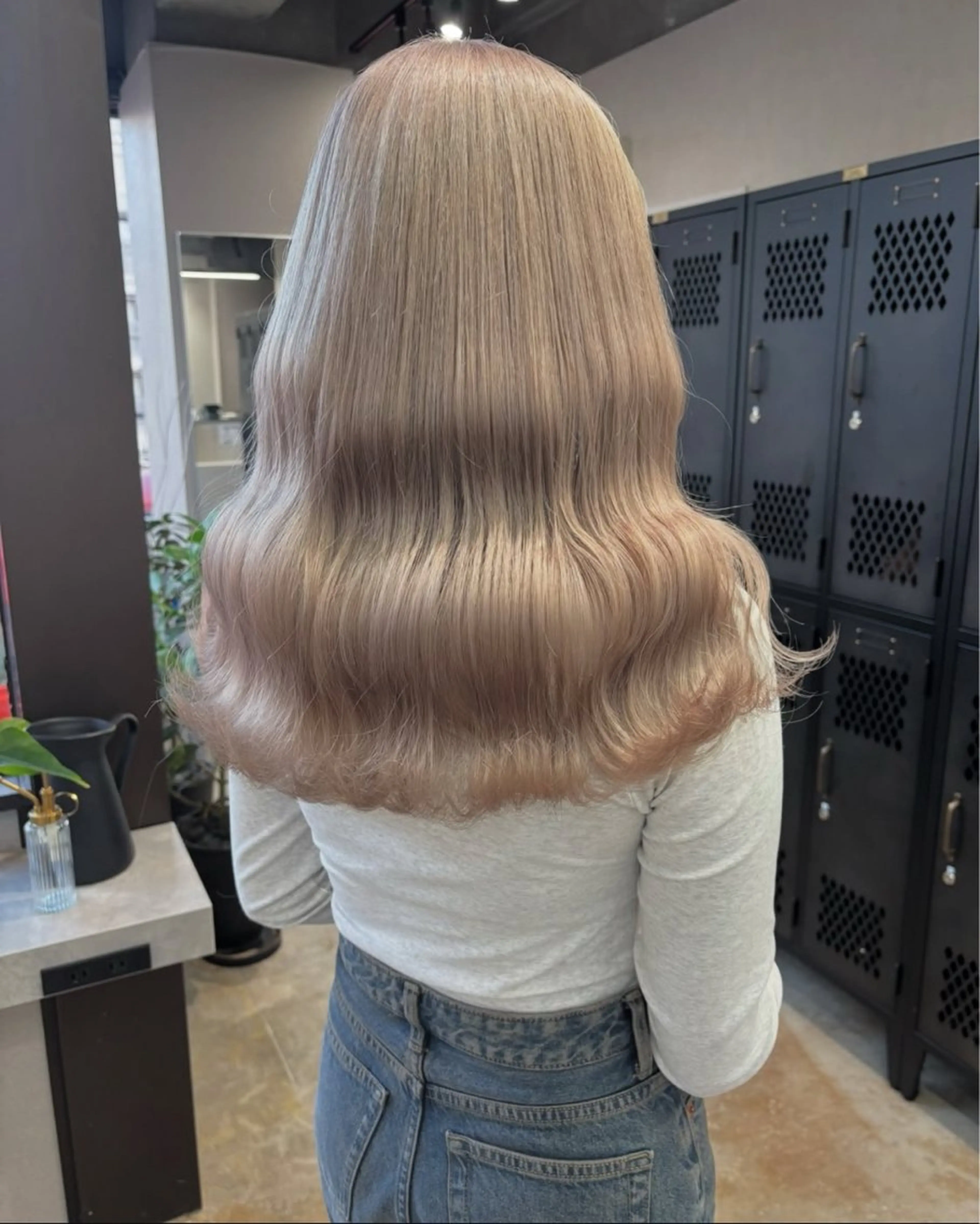 ロング カラー ベージュカラー ミルクティーベージュ ヘアカラー ブレンバイドット所属・ニュアンスカラー/ 🫧レミ(坊主)のヘアスタイル